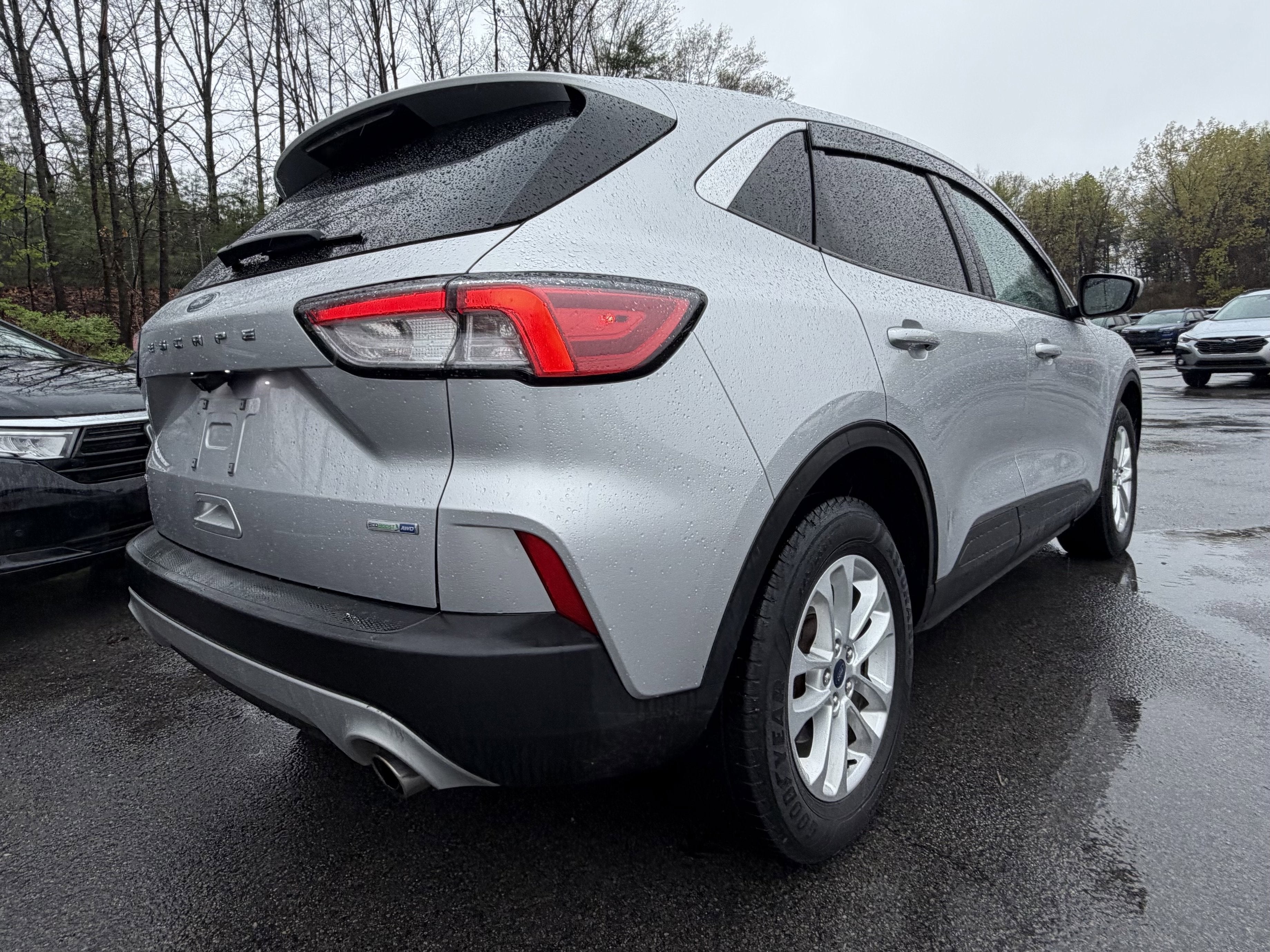 2020 Ford Escape SE