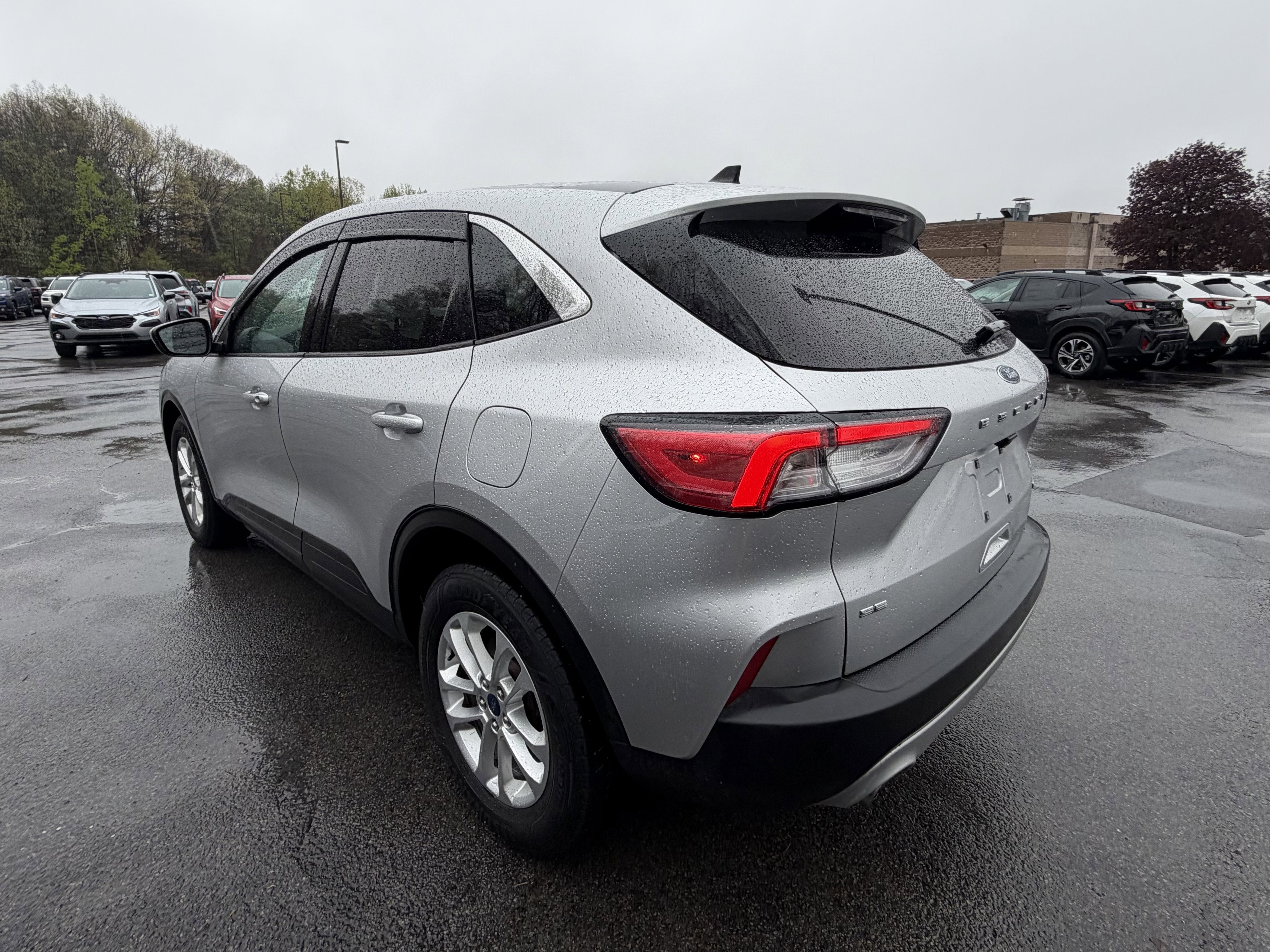 2020 Ford Escape SE