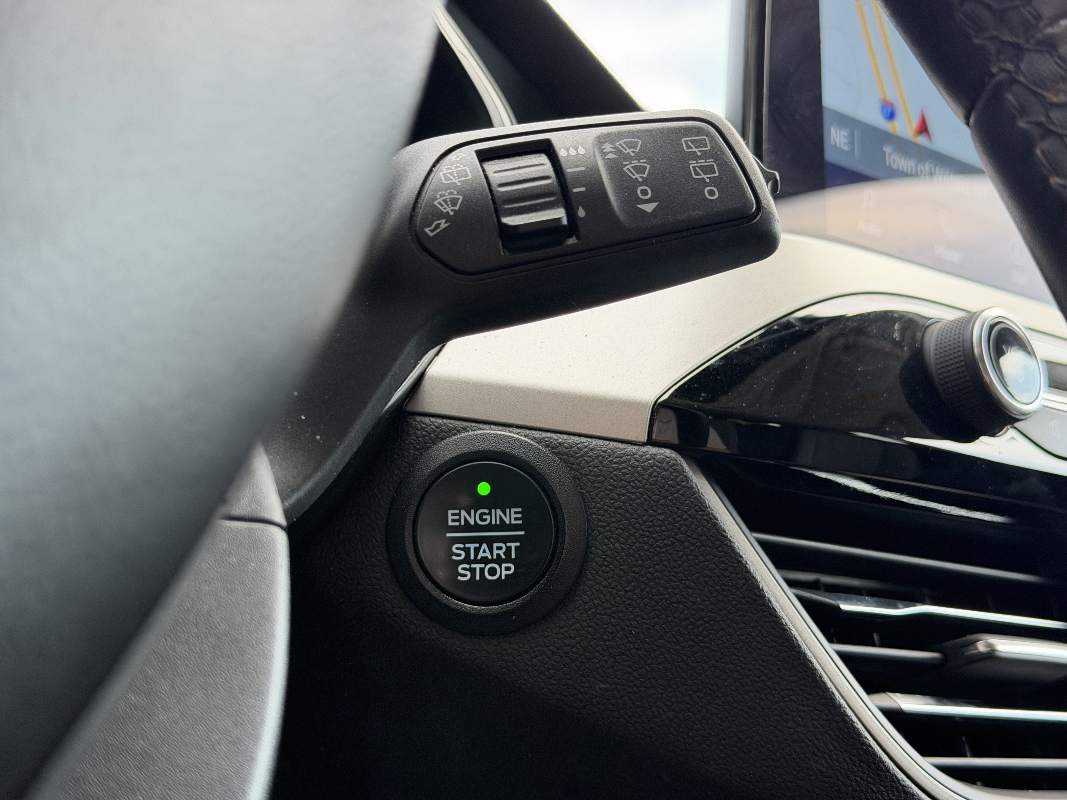 2022 Ford Escape SE - Photo 18