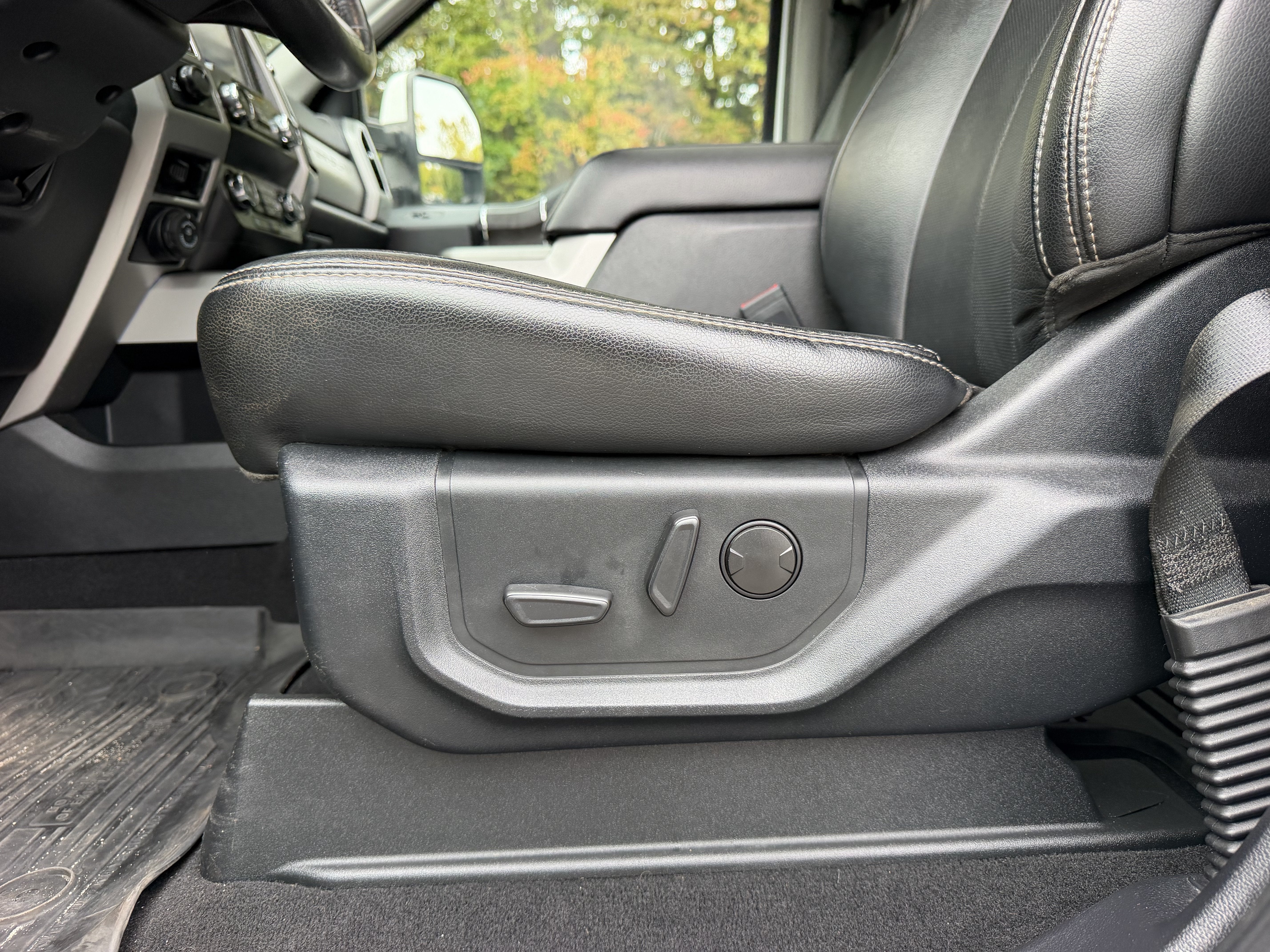 2020 Ford F-250SD Lariat