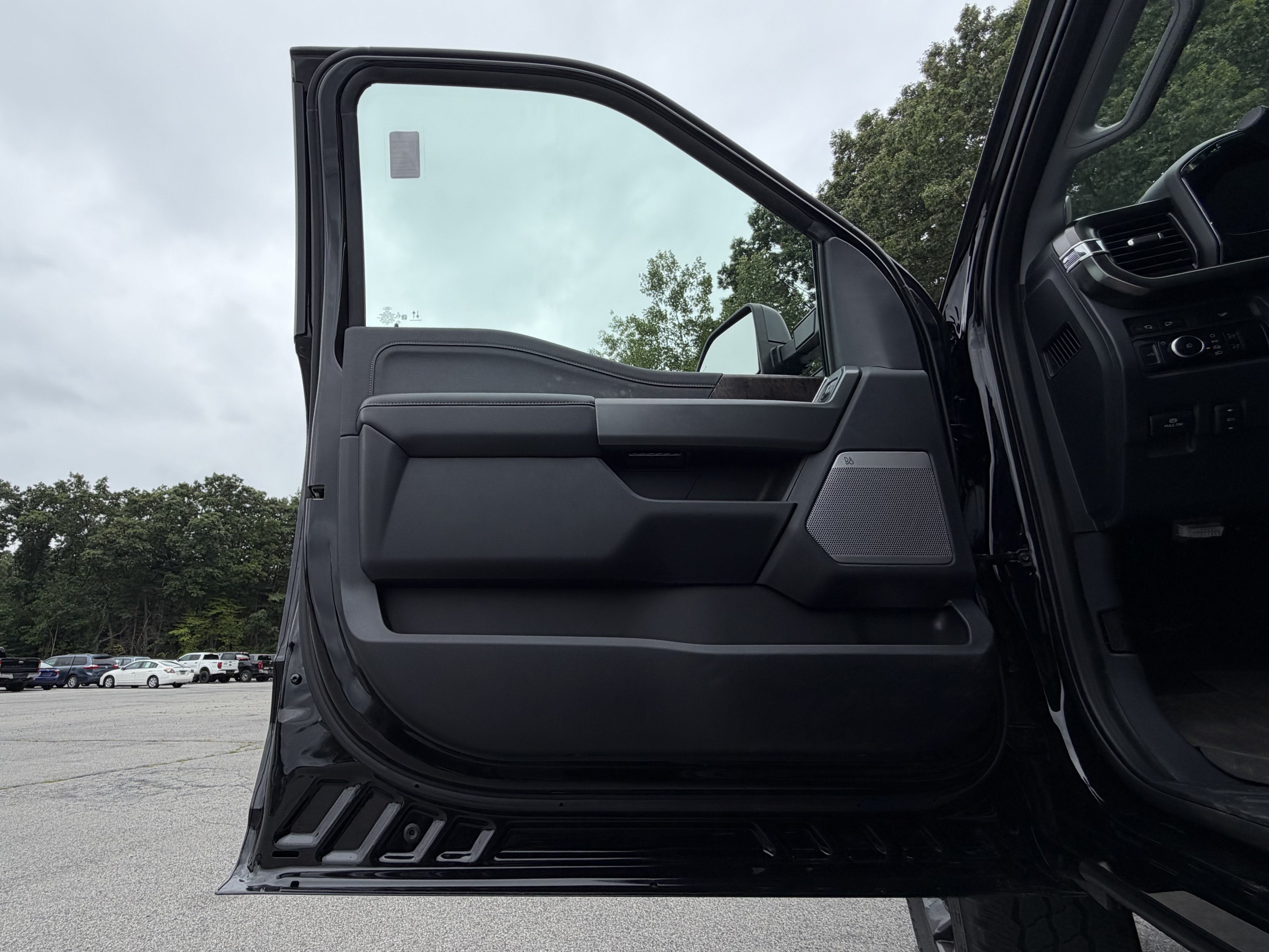 2024 Ford F-350SD Lariat