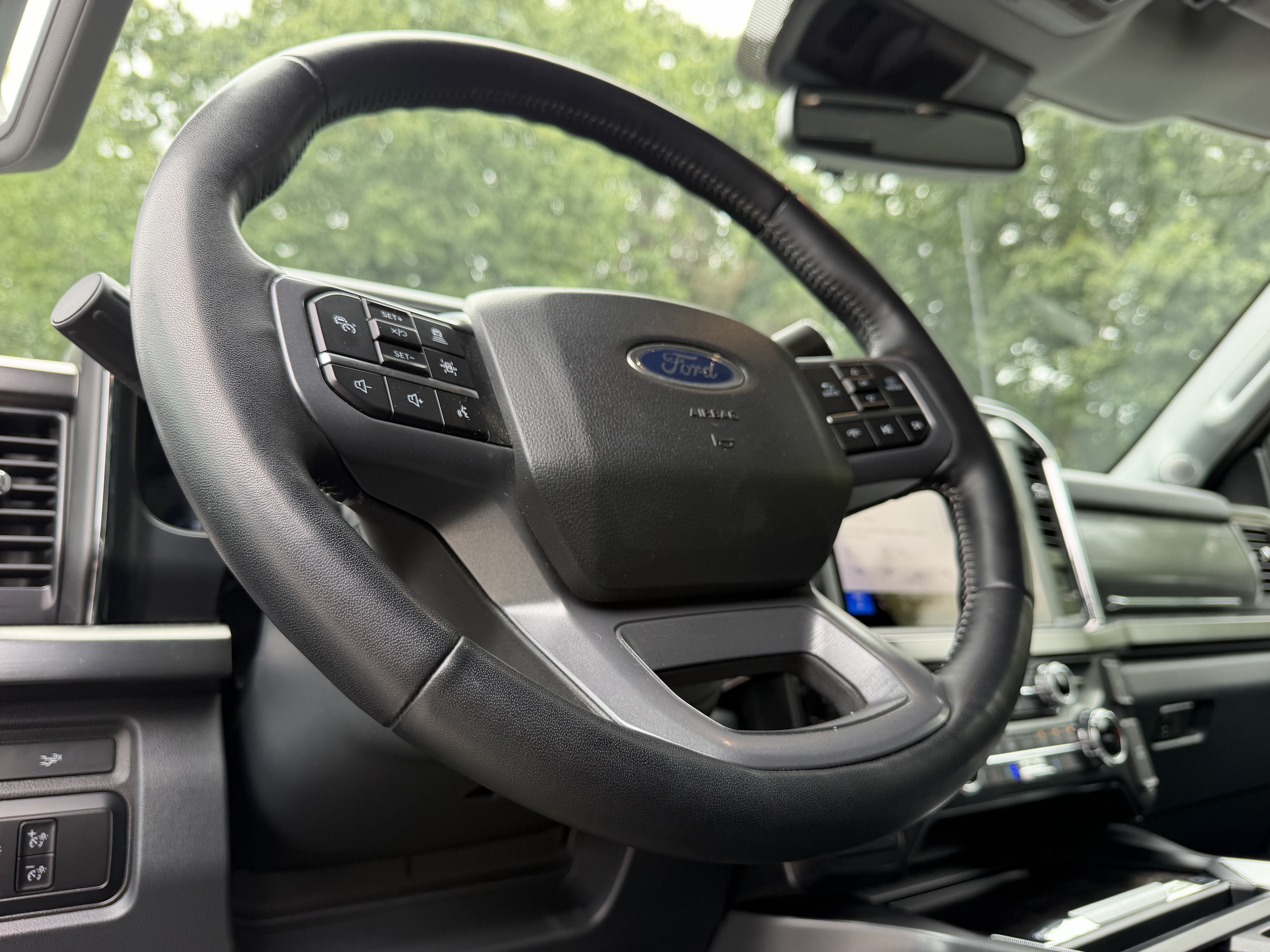 2024 Ford F-350SD Lariat