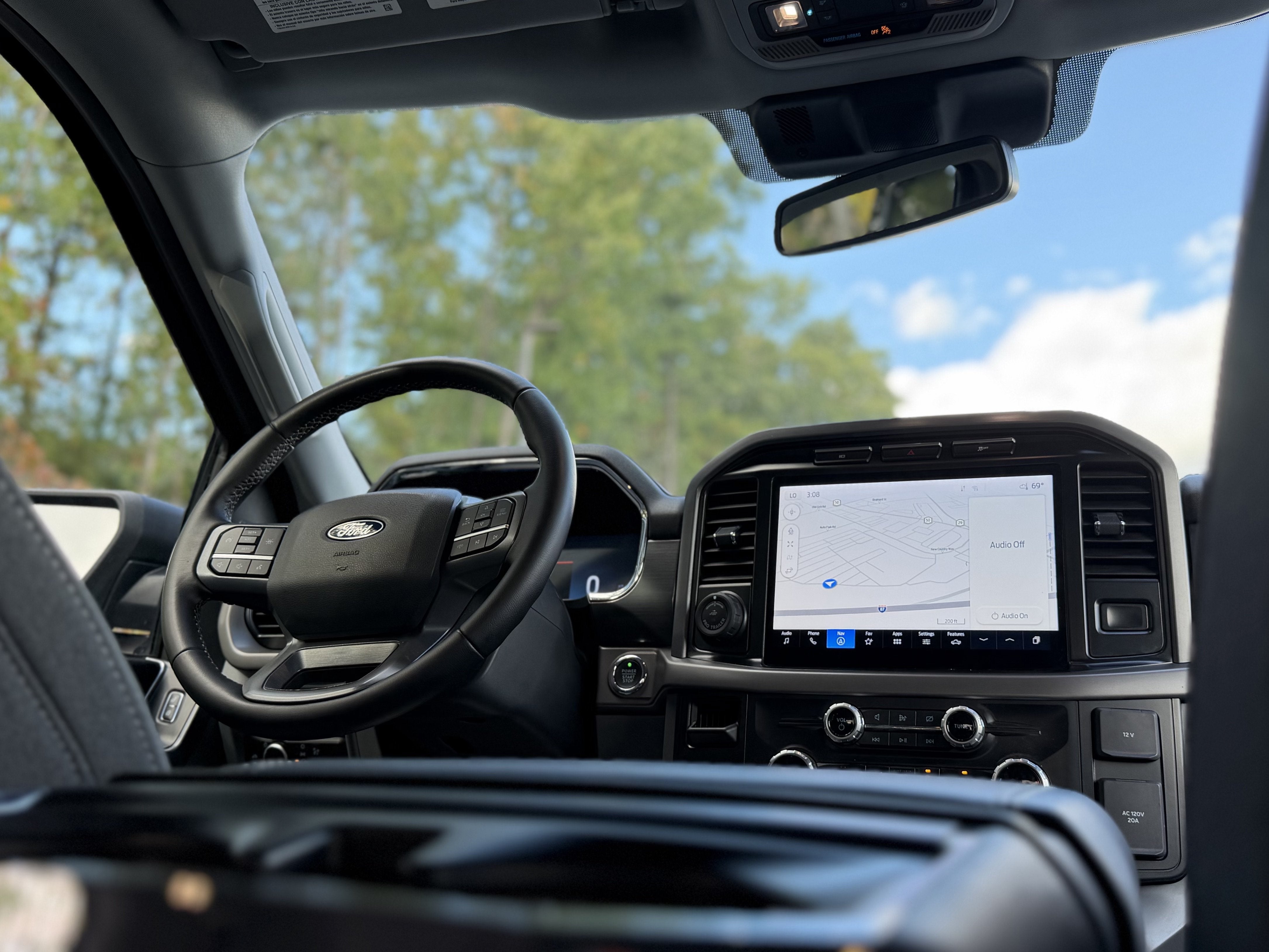 2024 Ford F-150 Lightning XLT