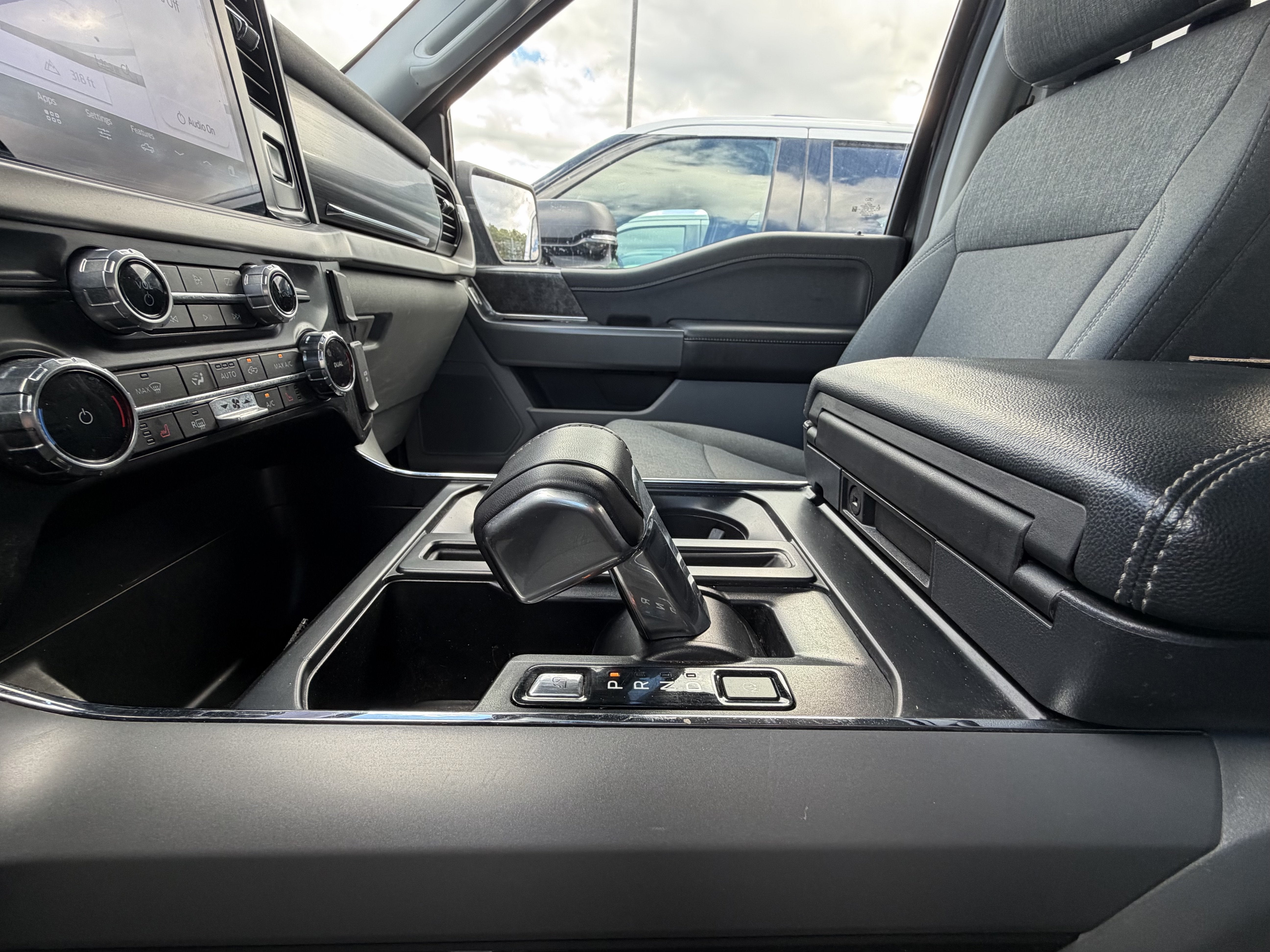 2024 Ford F-150 Lightning XLT