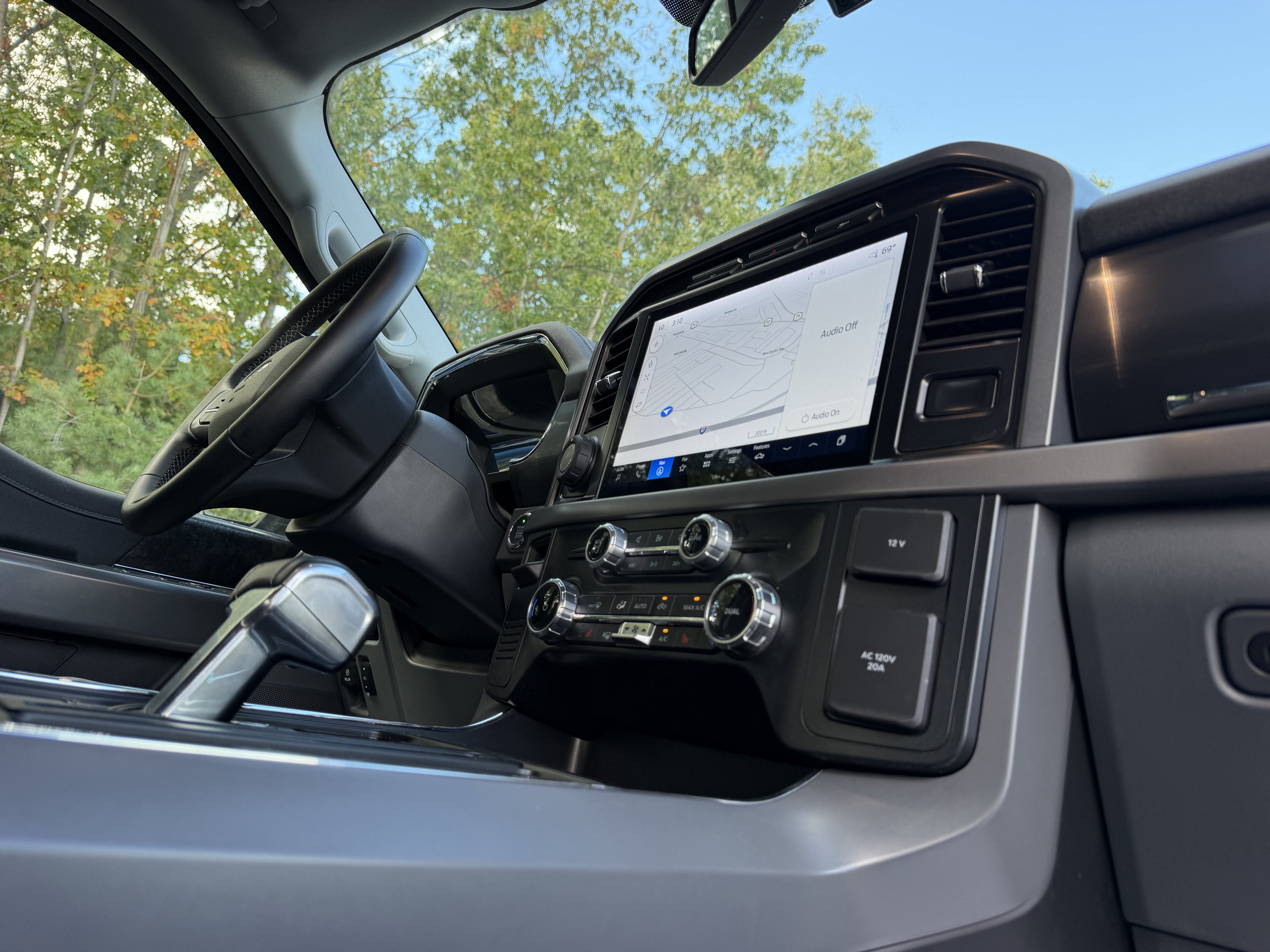 2024 Ford F-150 Lightning XLT