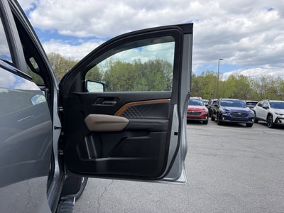 2025 GMC Canyon Denali
