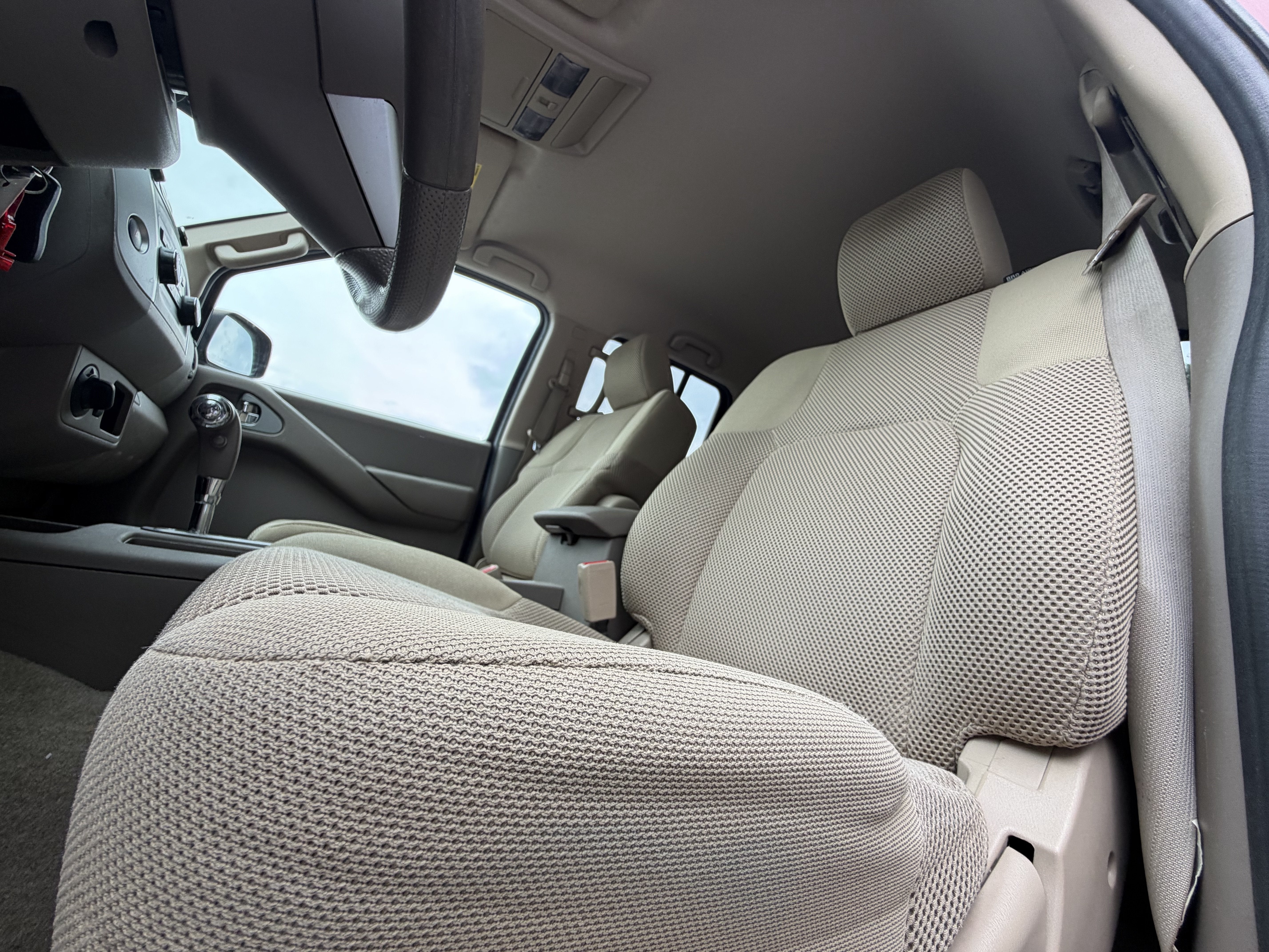 2014 Nissan Frontier SV