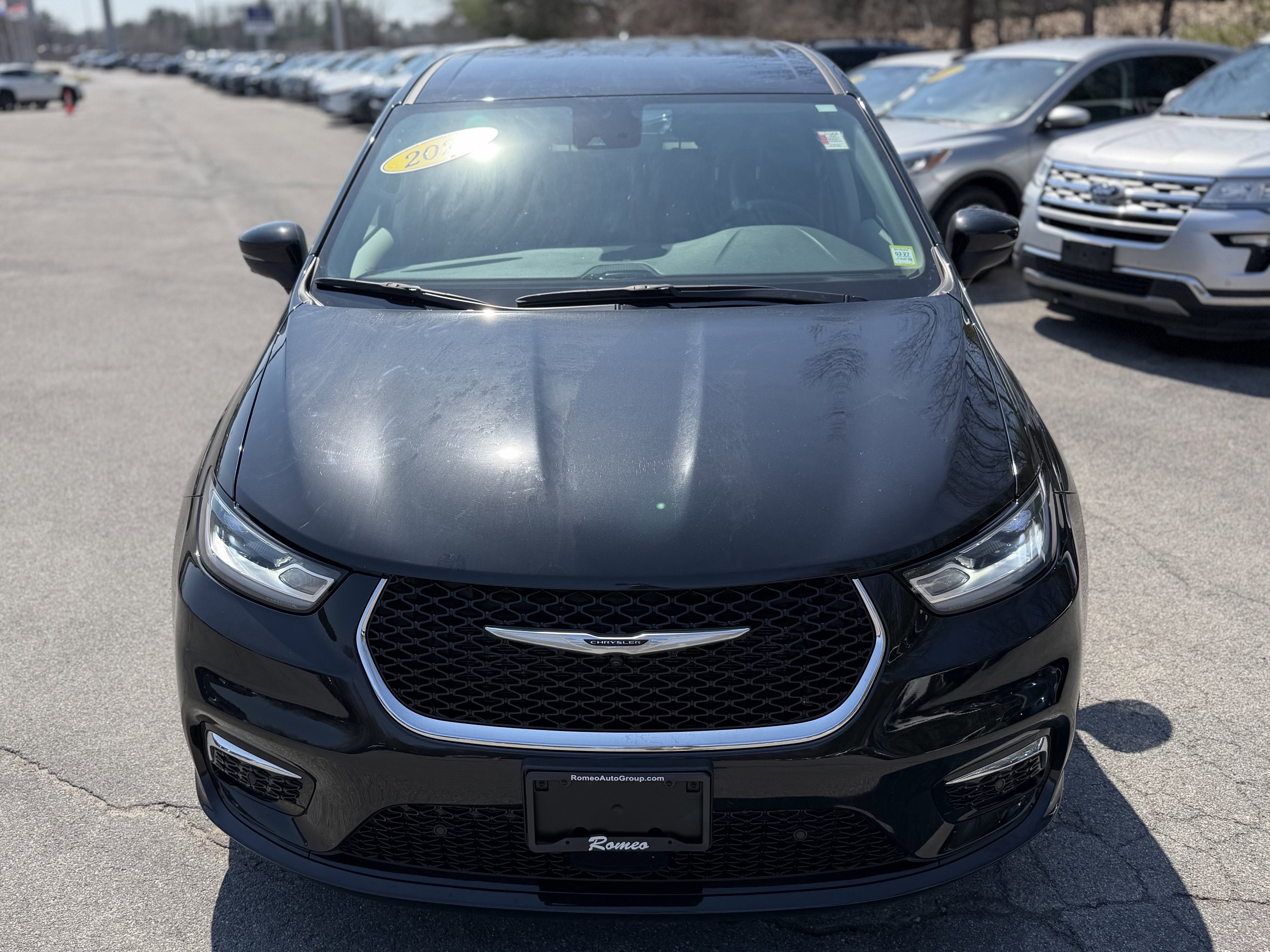 2023 Chrysler Pacifica Hybrid Touring L