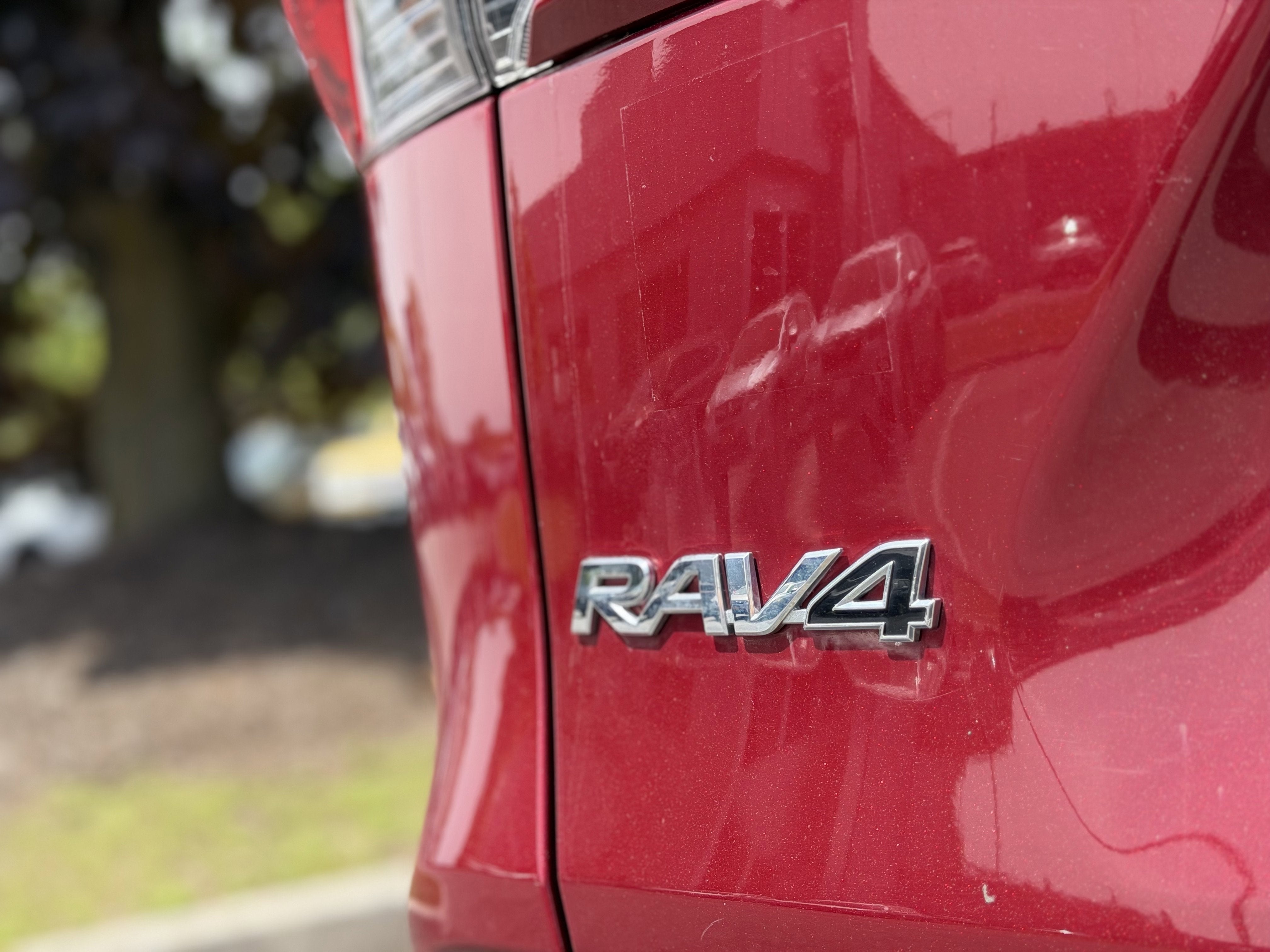 2020 Toyota RAV4 Hybrid LE