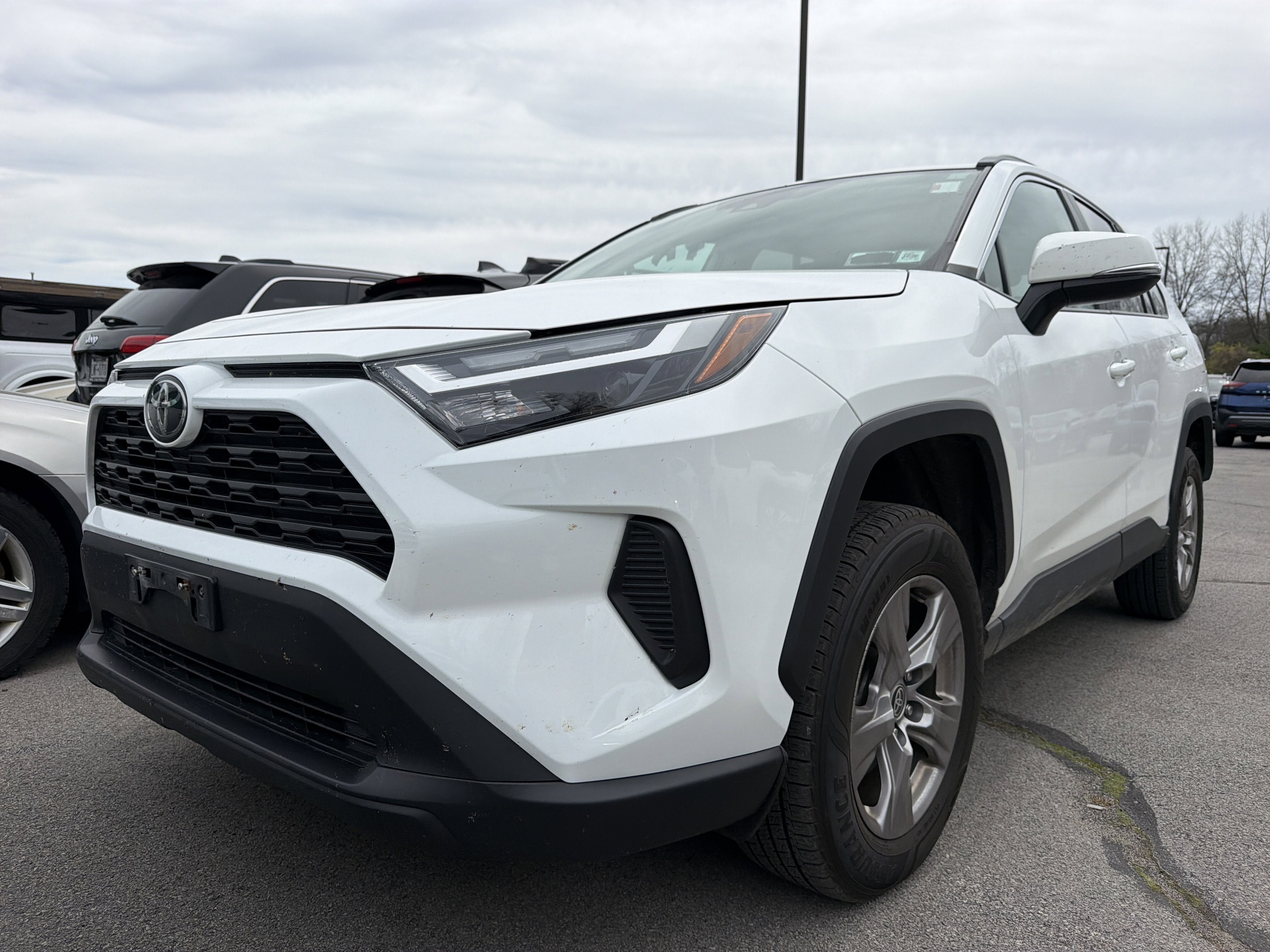 2022 Toyota RAV4 XLE