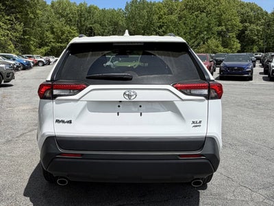 2022 Toyota RAV4 XLE