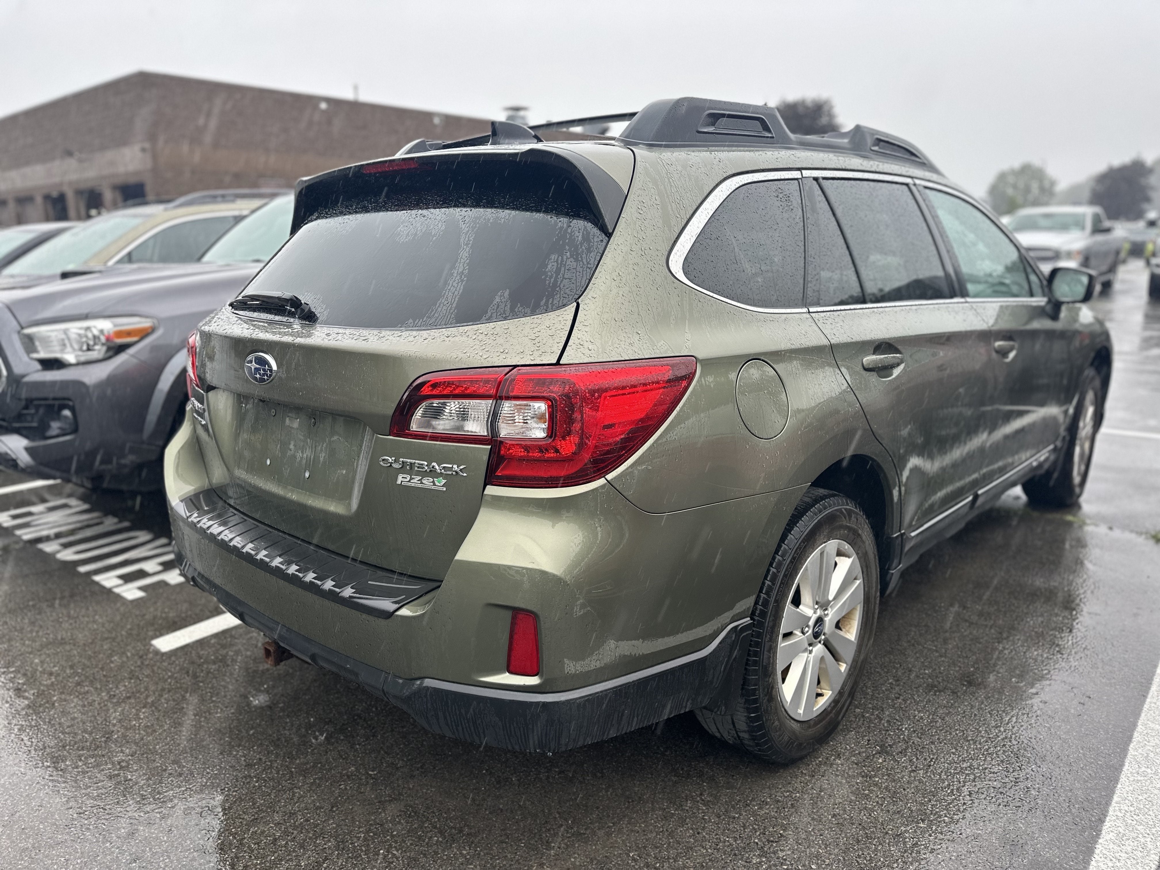 2016 Subaru Outback 2.5i Premium