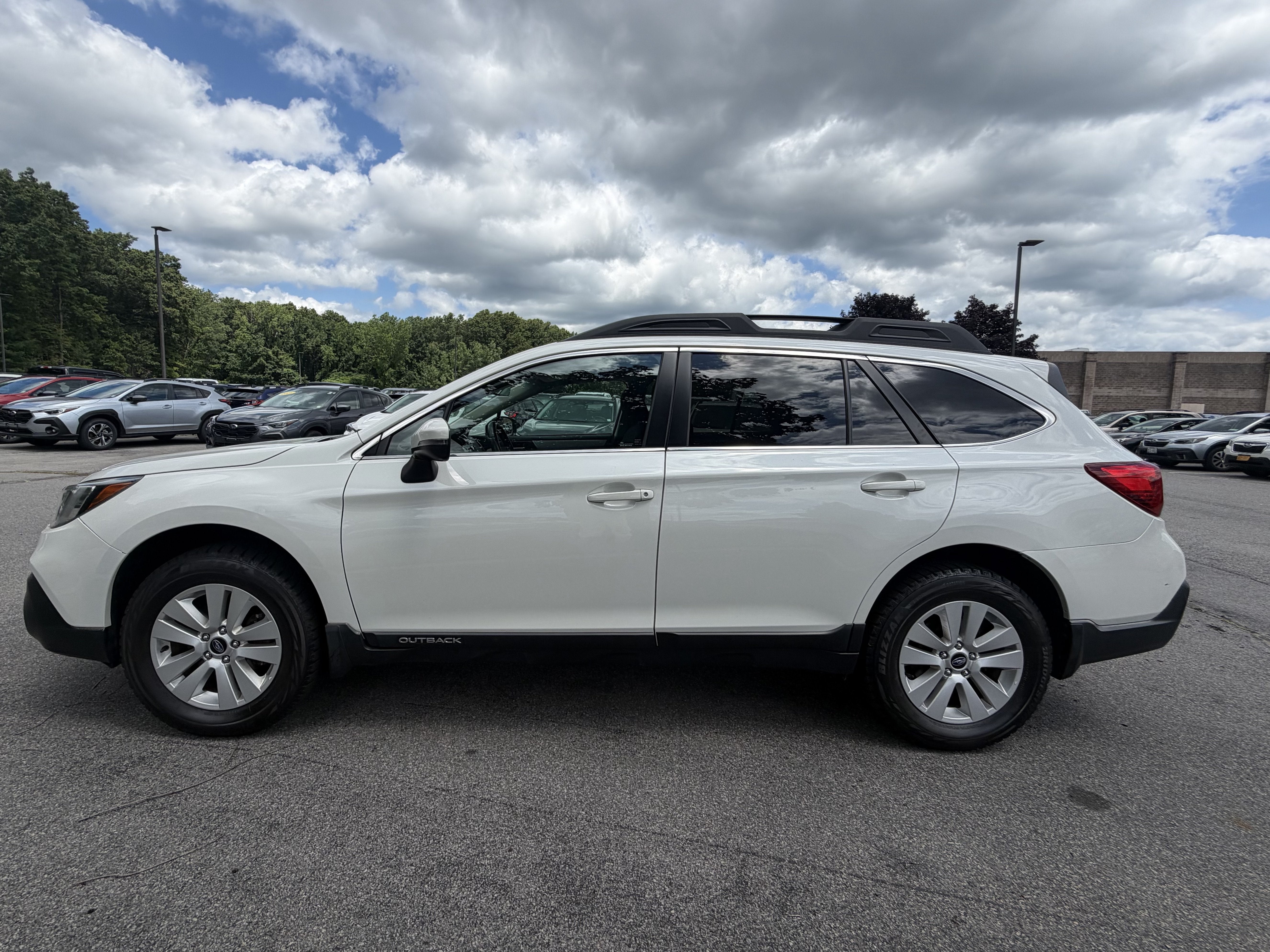 2019 Subaru Outback 2.5i Premium