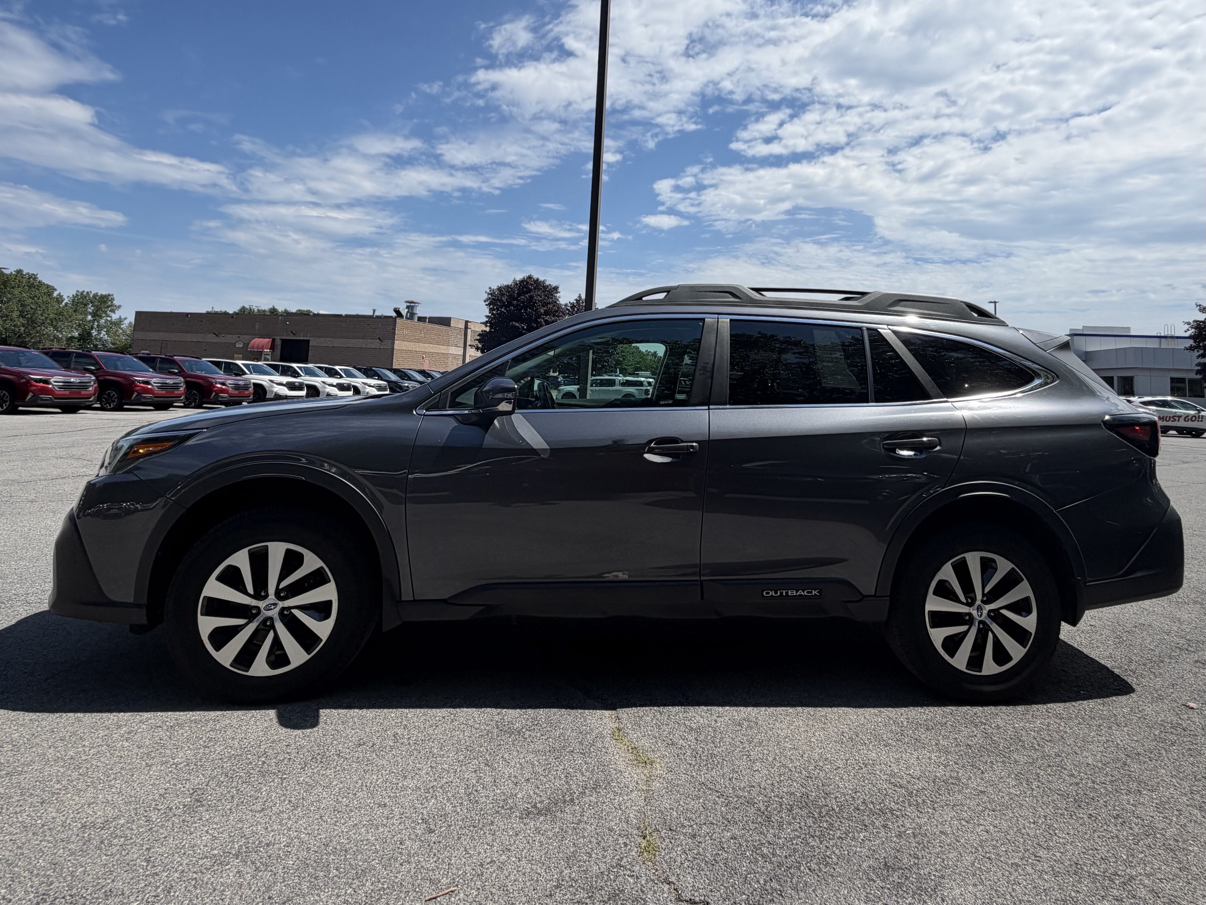 2021 Subaru Outback Premium