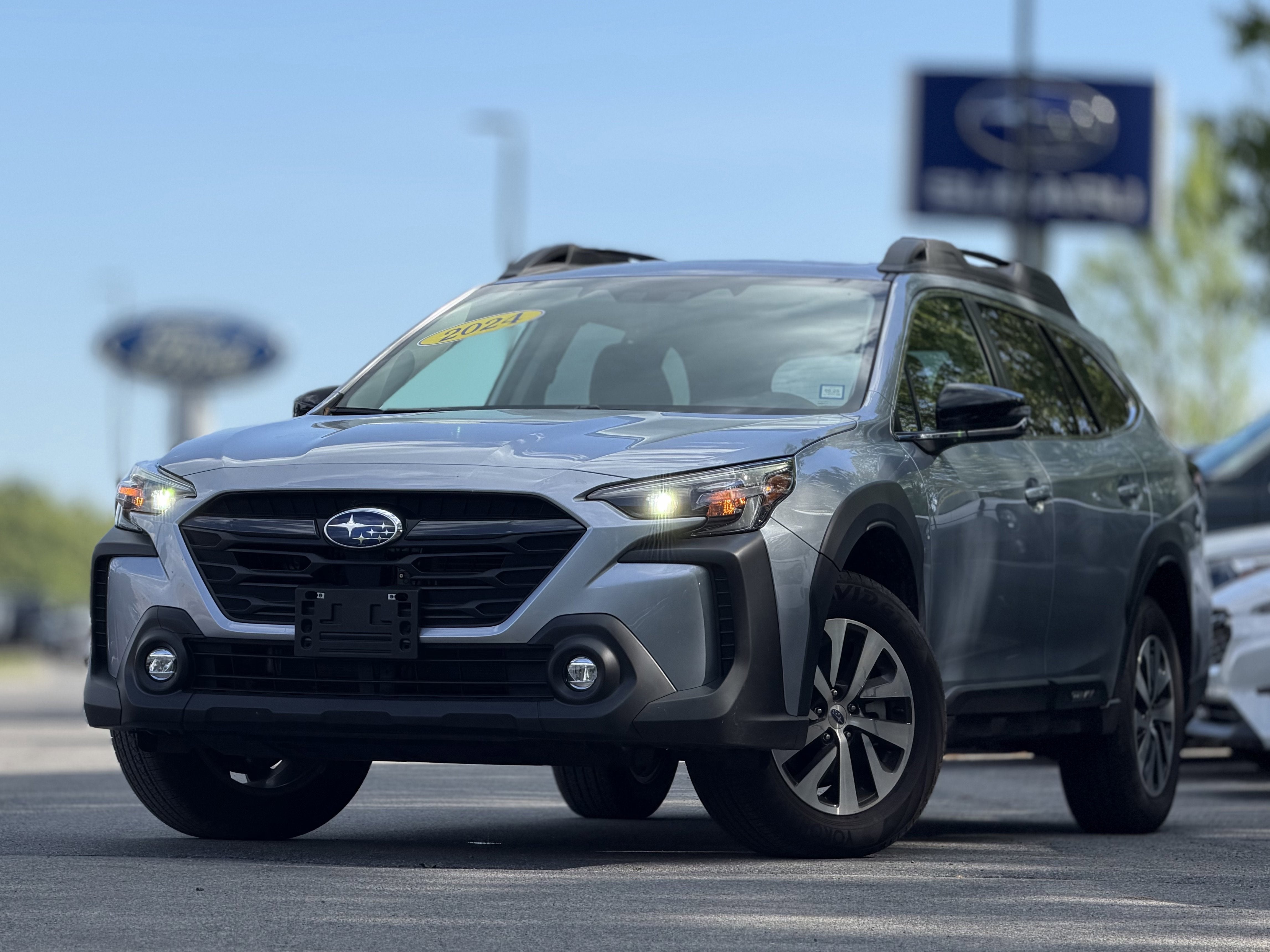 2024 Subaru Outback Premium's photo