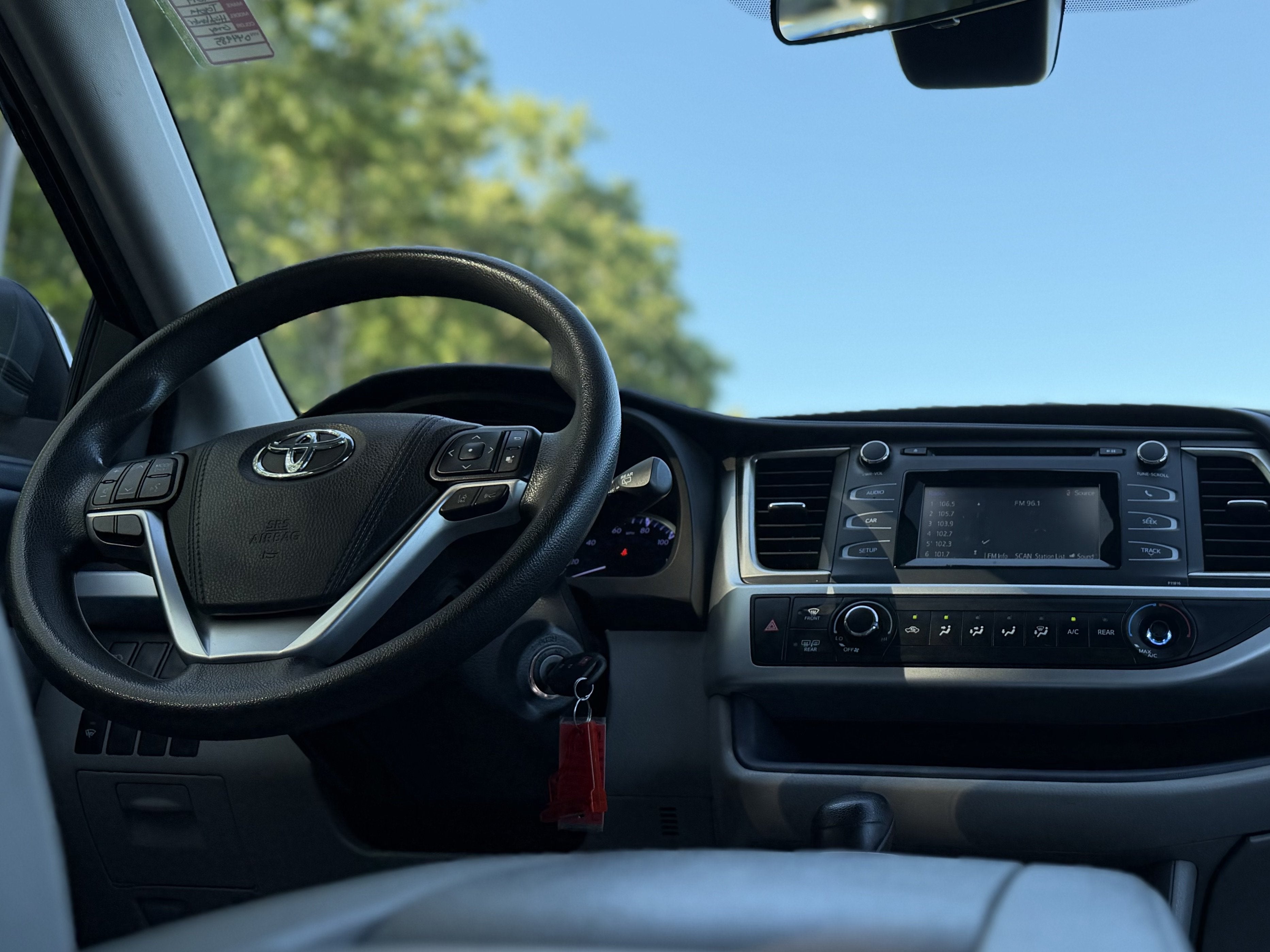 2019 Toyota Highlander LE