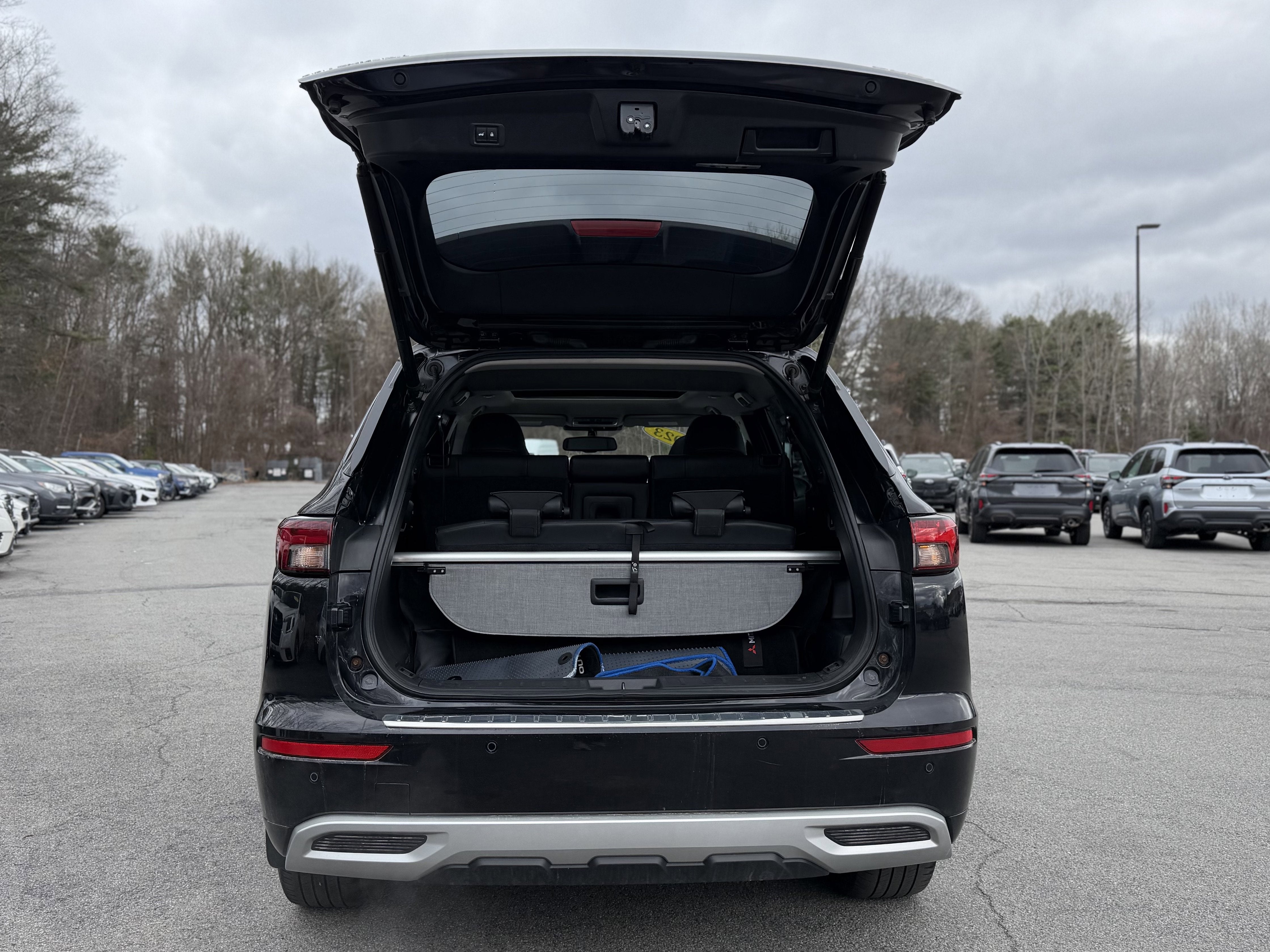 2023 Mitsubishi Outlander PHEV SEL