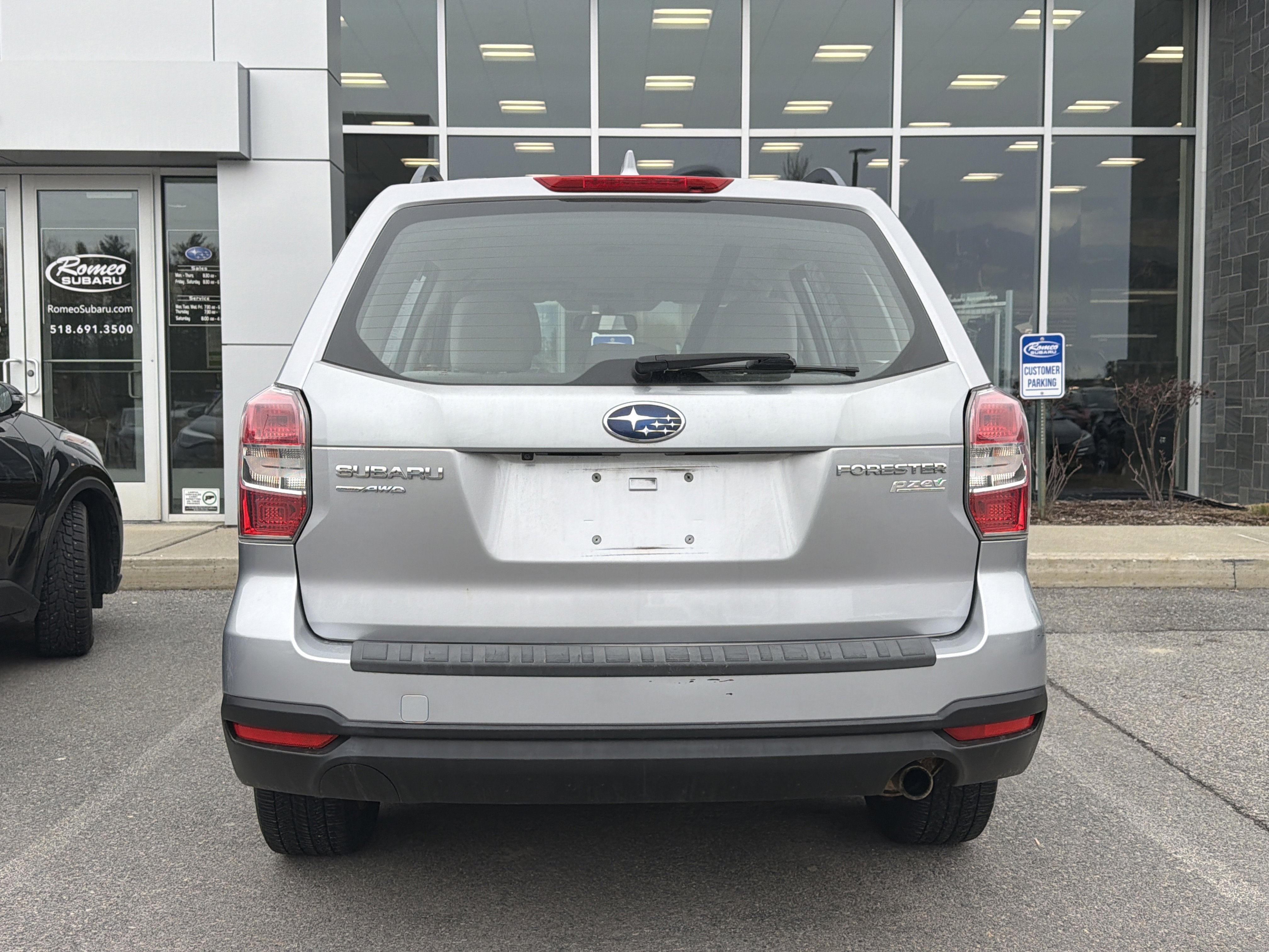 2016 Subaru Forester 2.5i