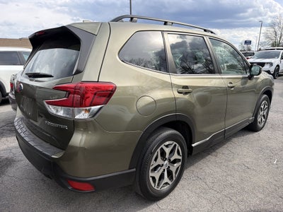 2022 Subaru Forester Premium