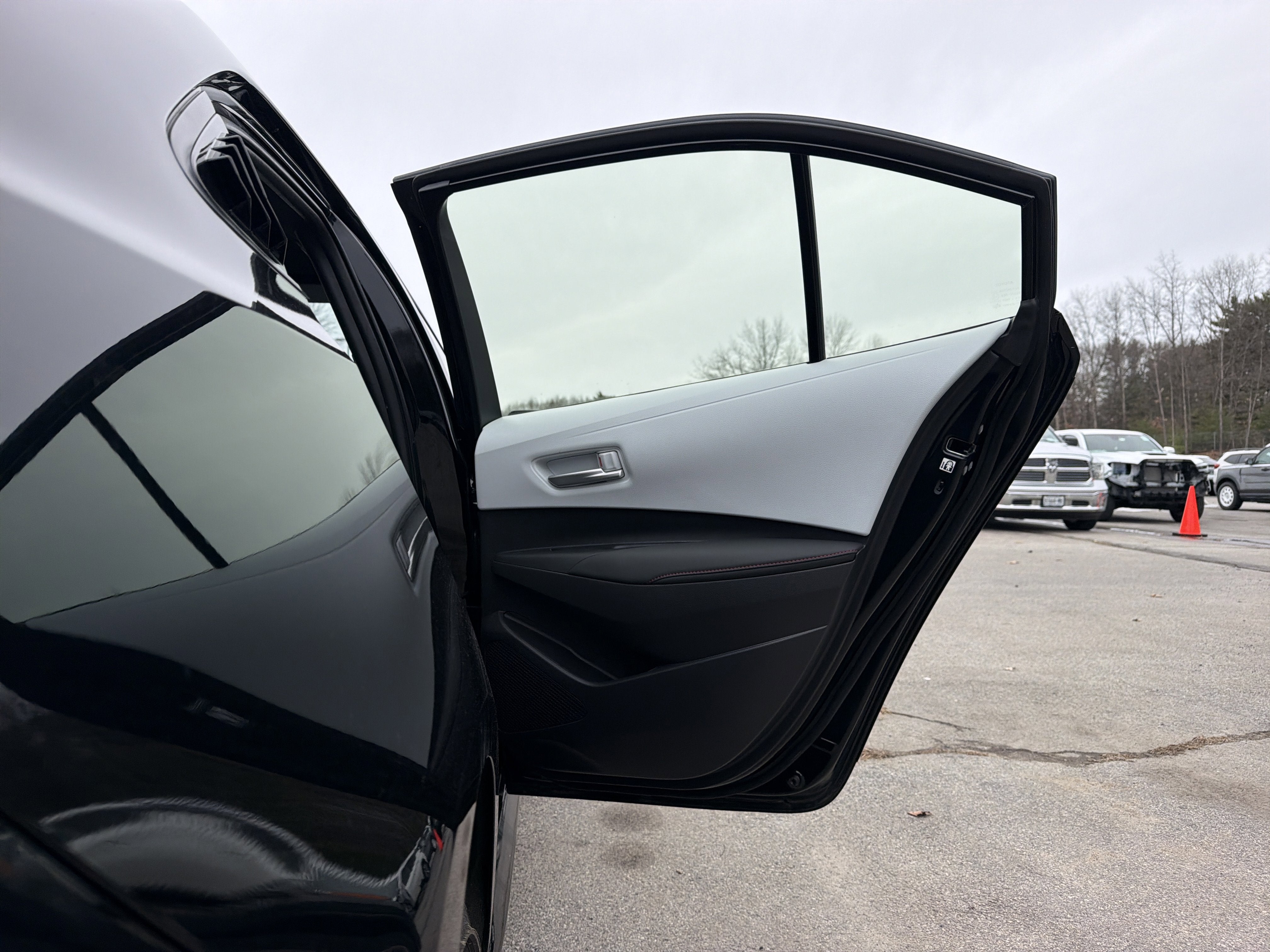 2025 Toyota Corolla Hybrid SE