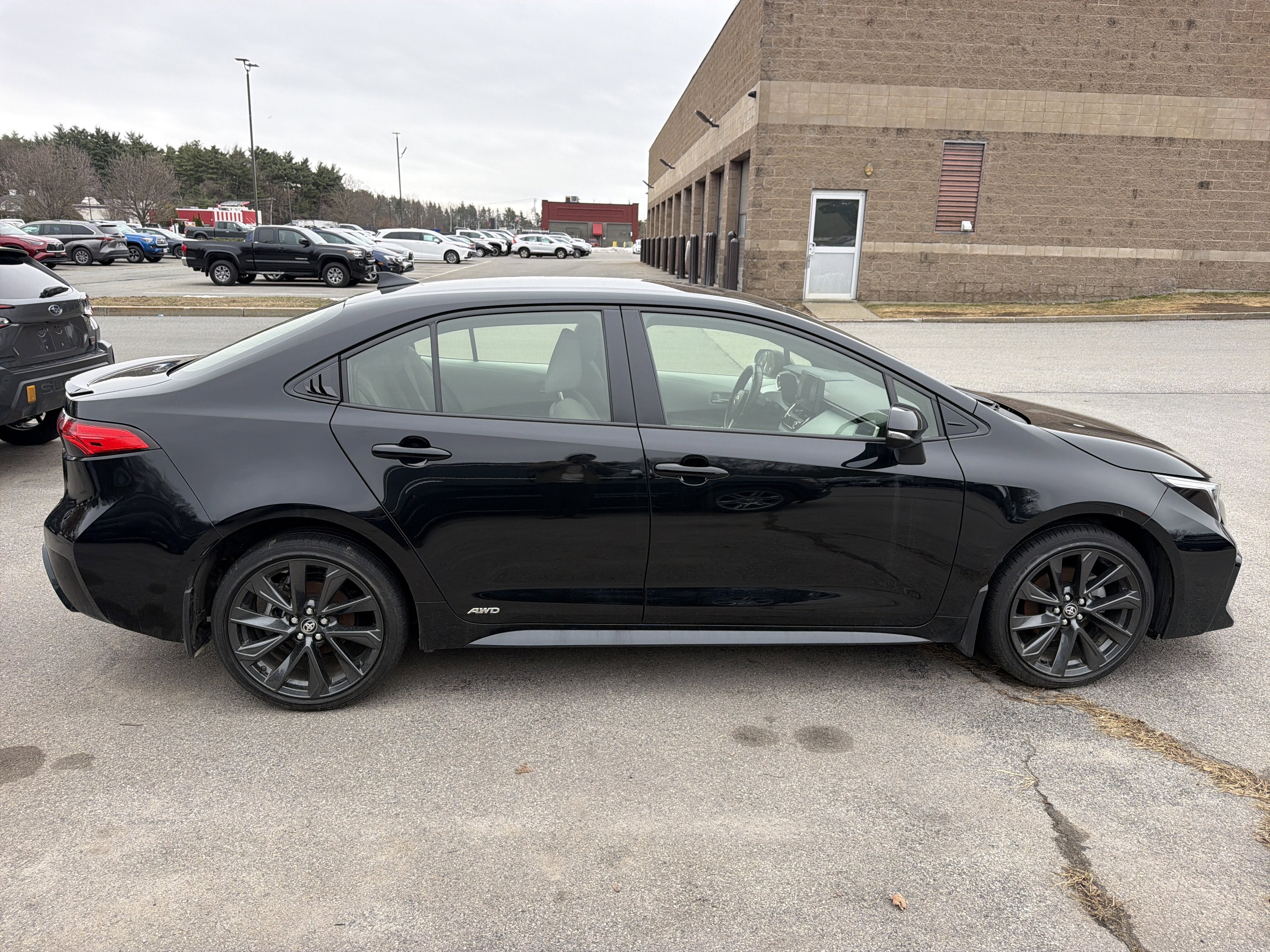 2025 Toyota Corolla Hybrid SE