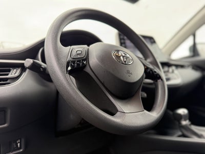 2021 Toyota C-HR LE