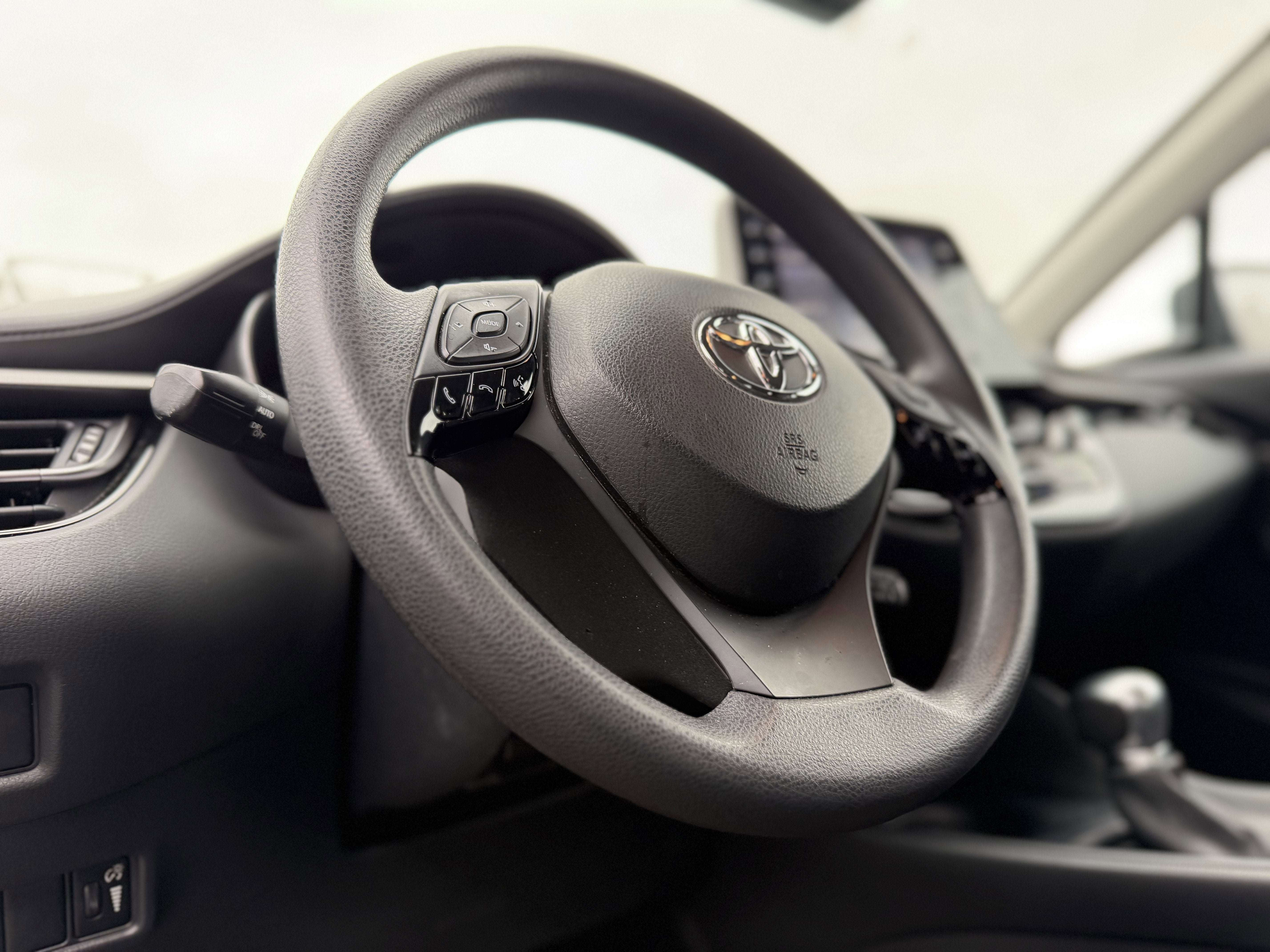 2021 Toyota C-HR LE