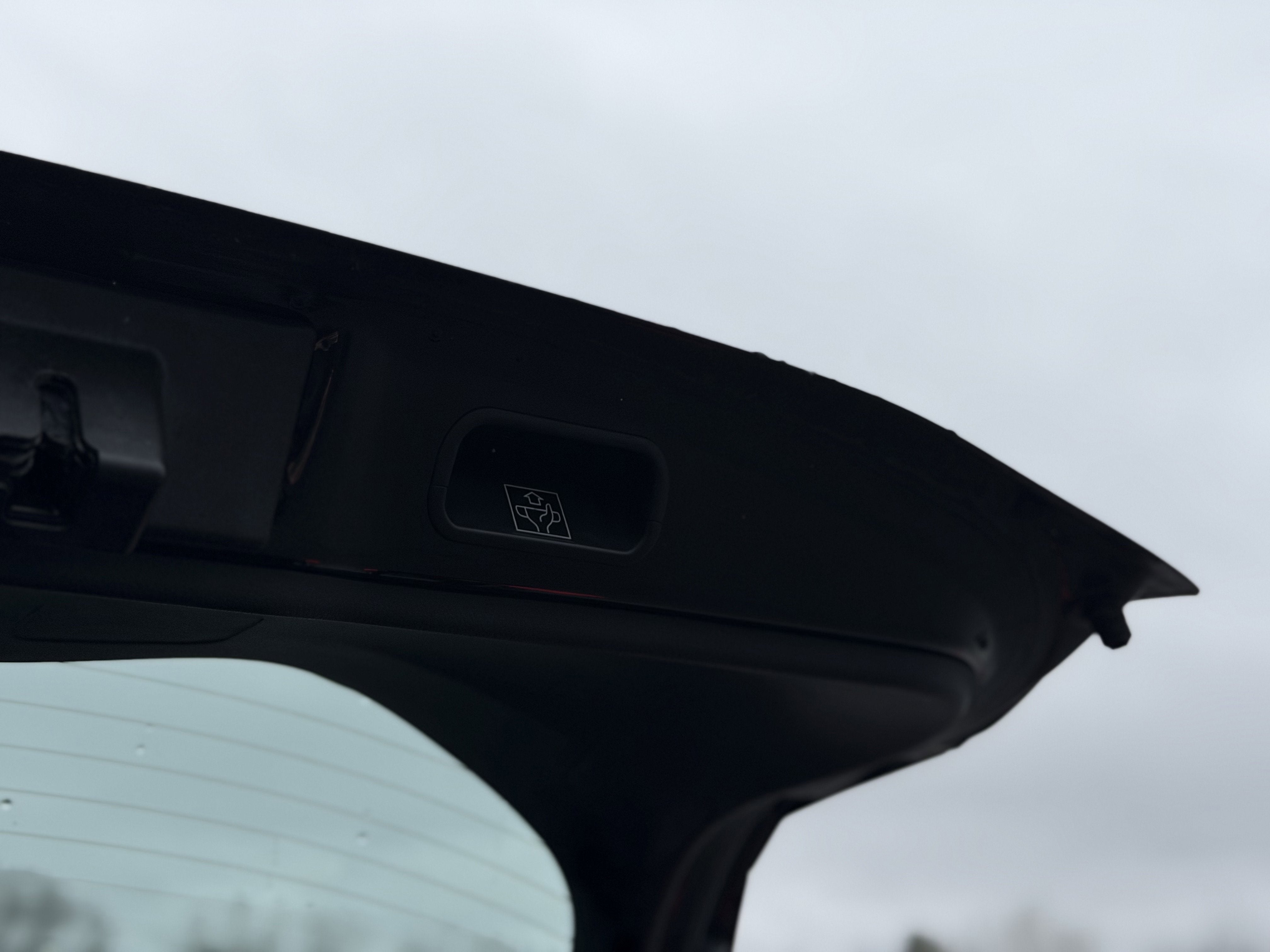 2021 Toyota C-HR LE