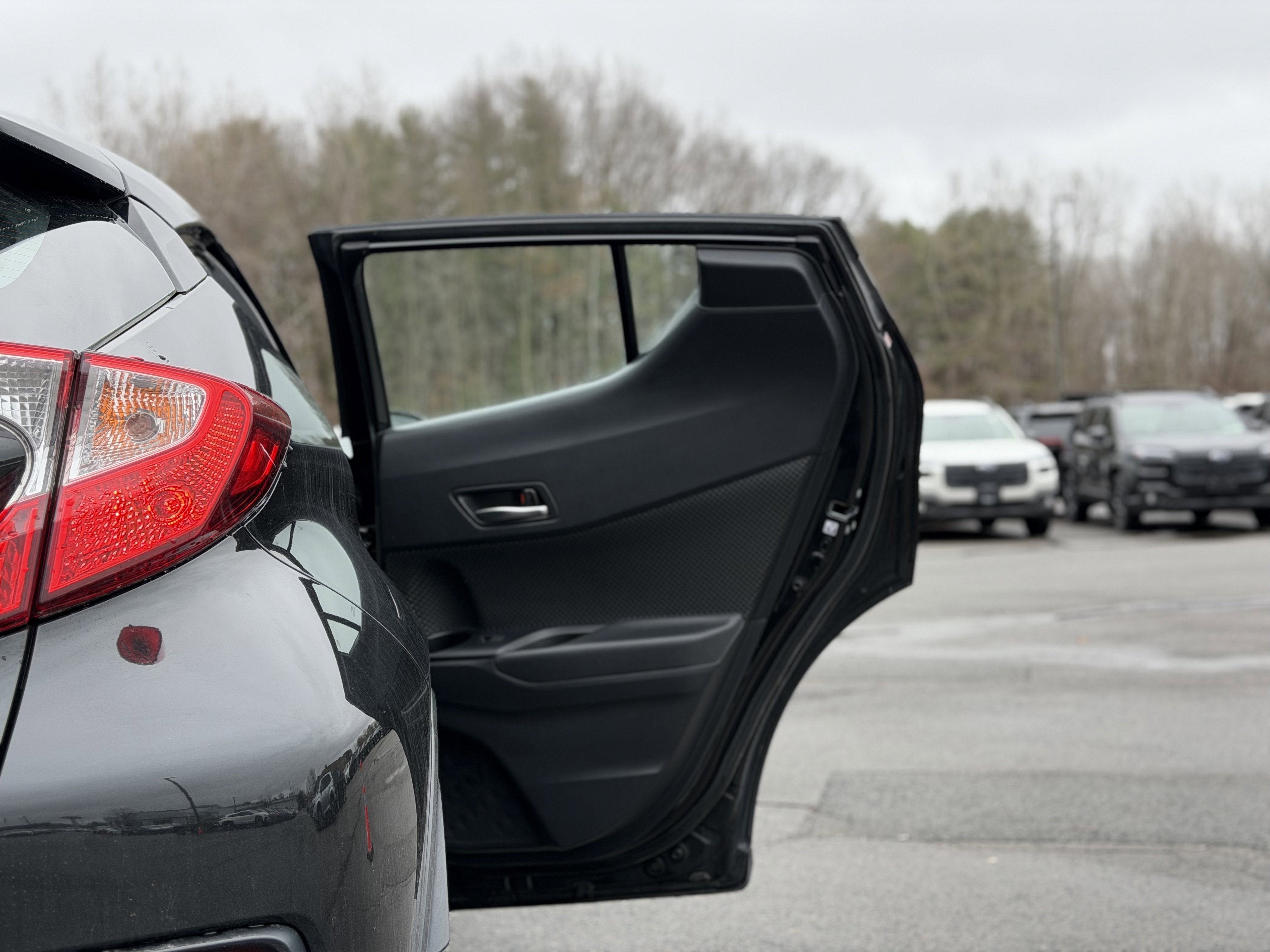 2021 Toyota C-HR LE
