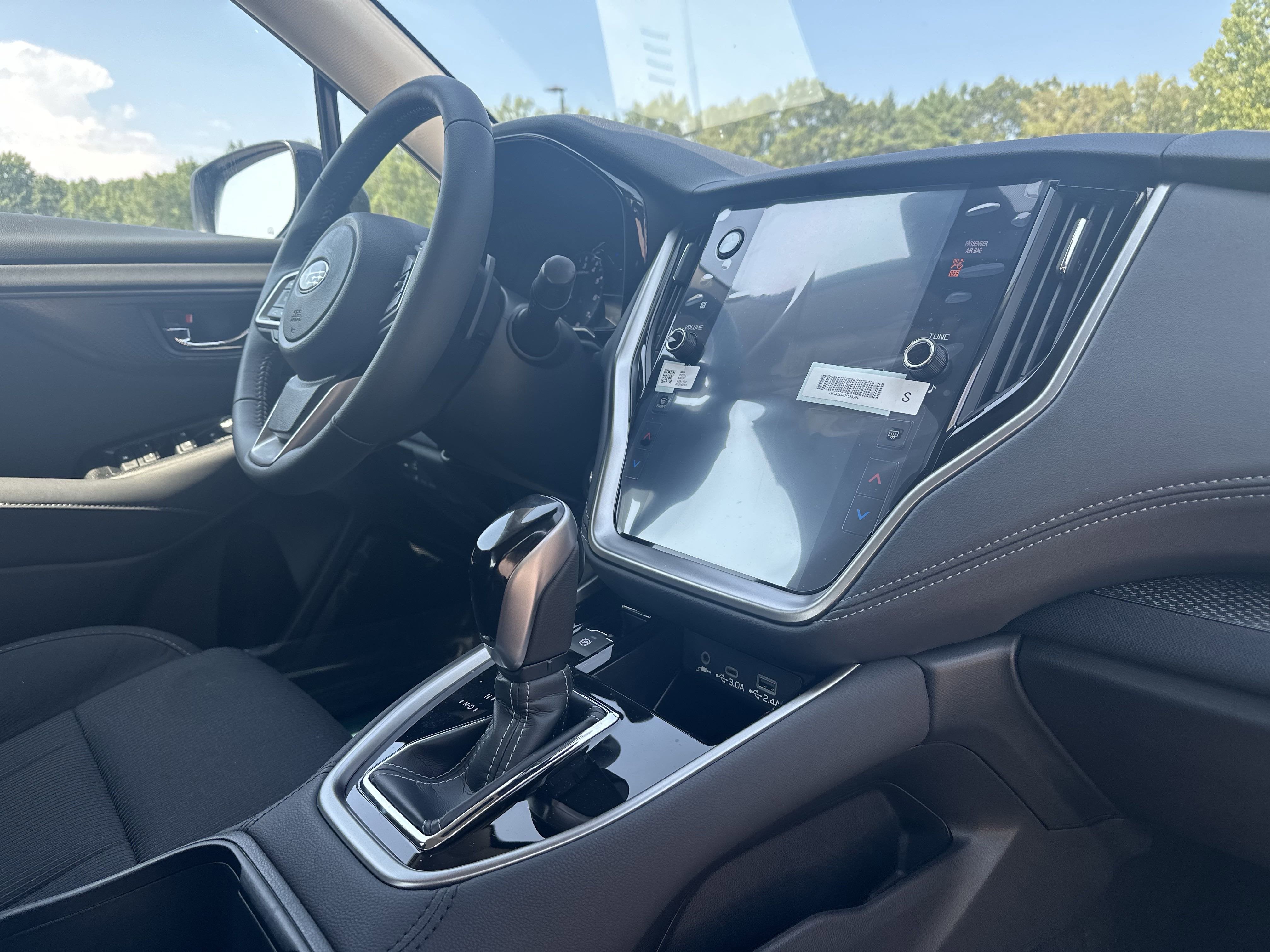 2025 Subaru LEGACY Premium