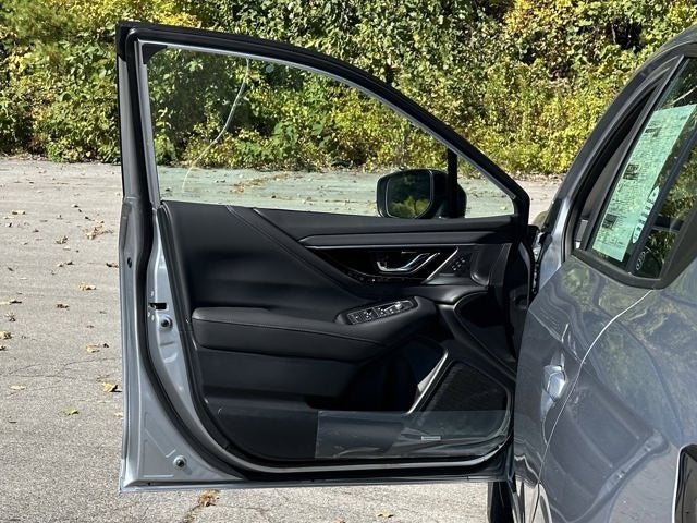 2025 Subaru LEGACY Limited