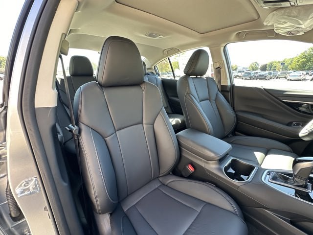 2025 Subaru LEGACY Limited