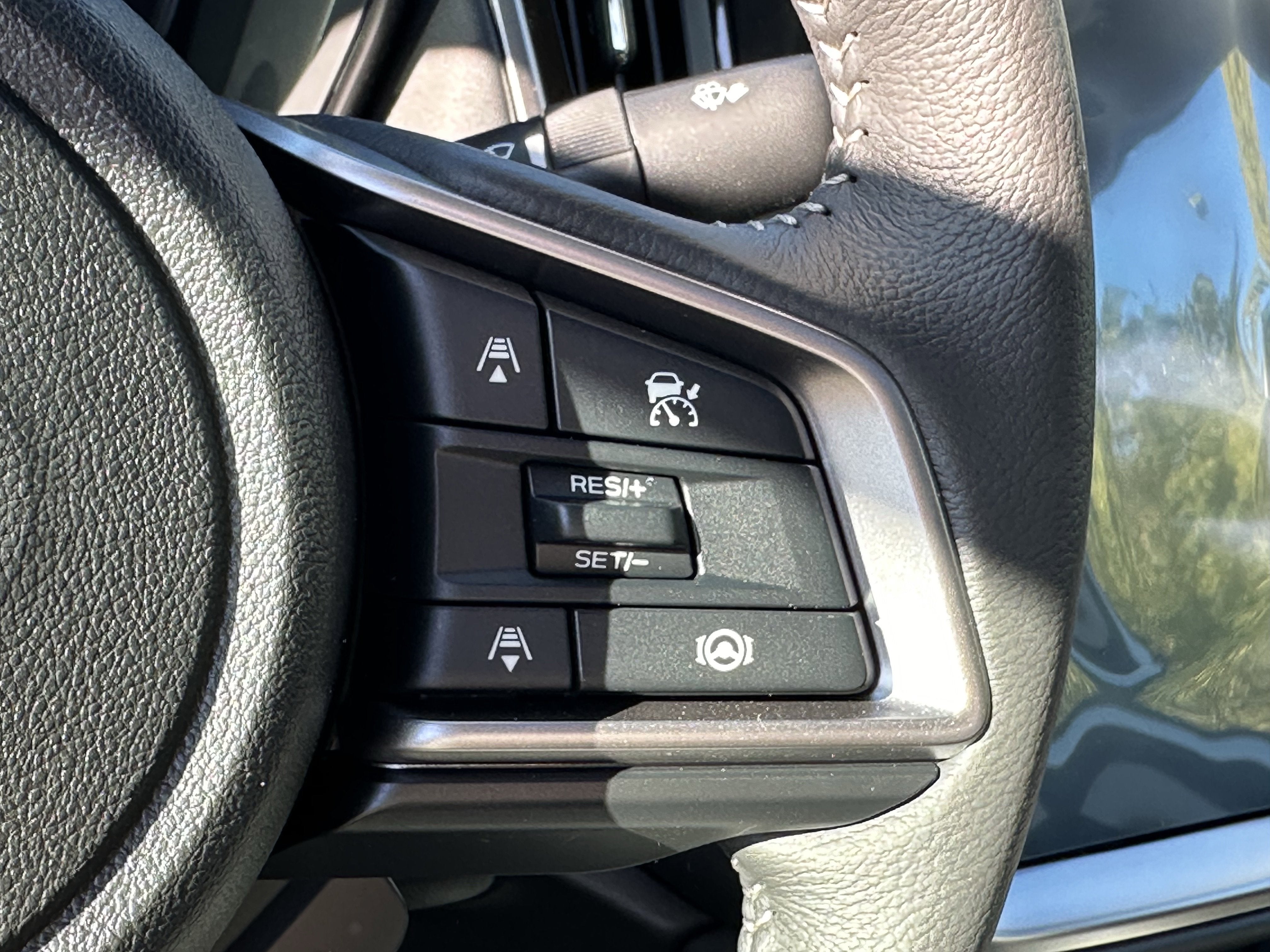 2025 Subaru LEGACY Limited