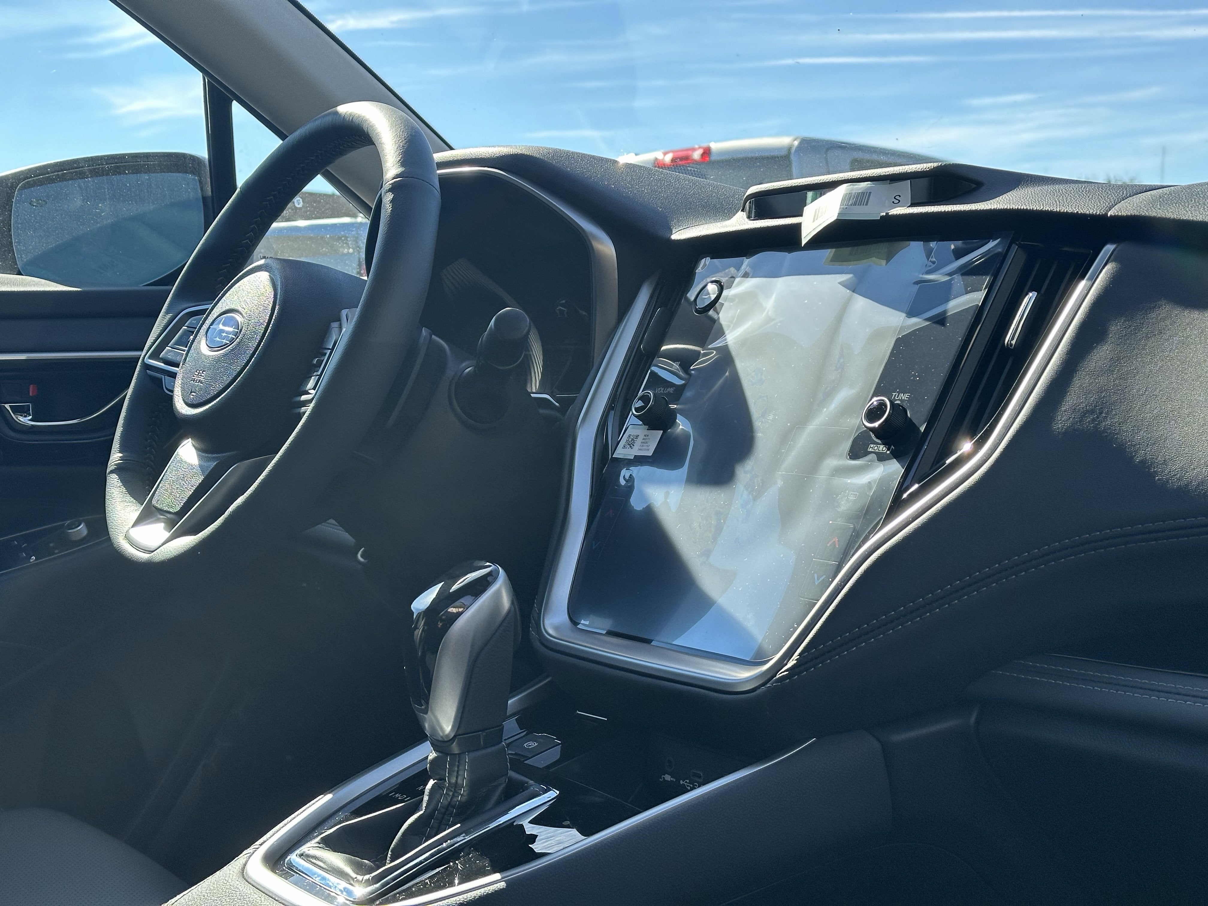 2025 Subaru LEGACY Limited