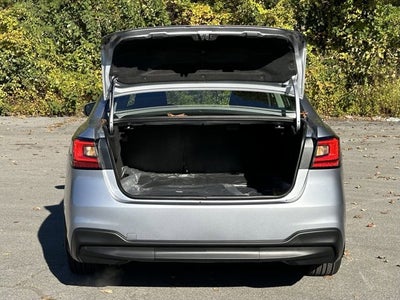 2025 Subaru LEGACY Limited