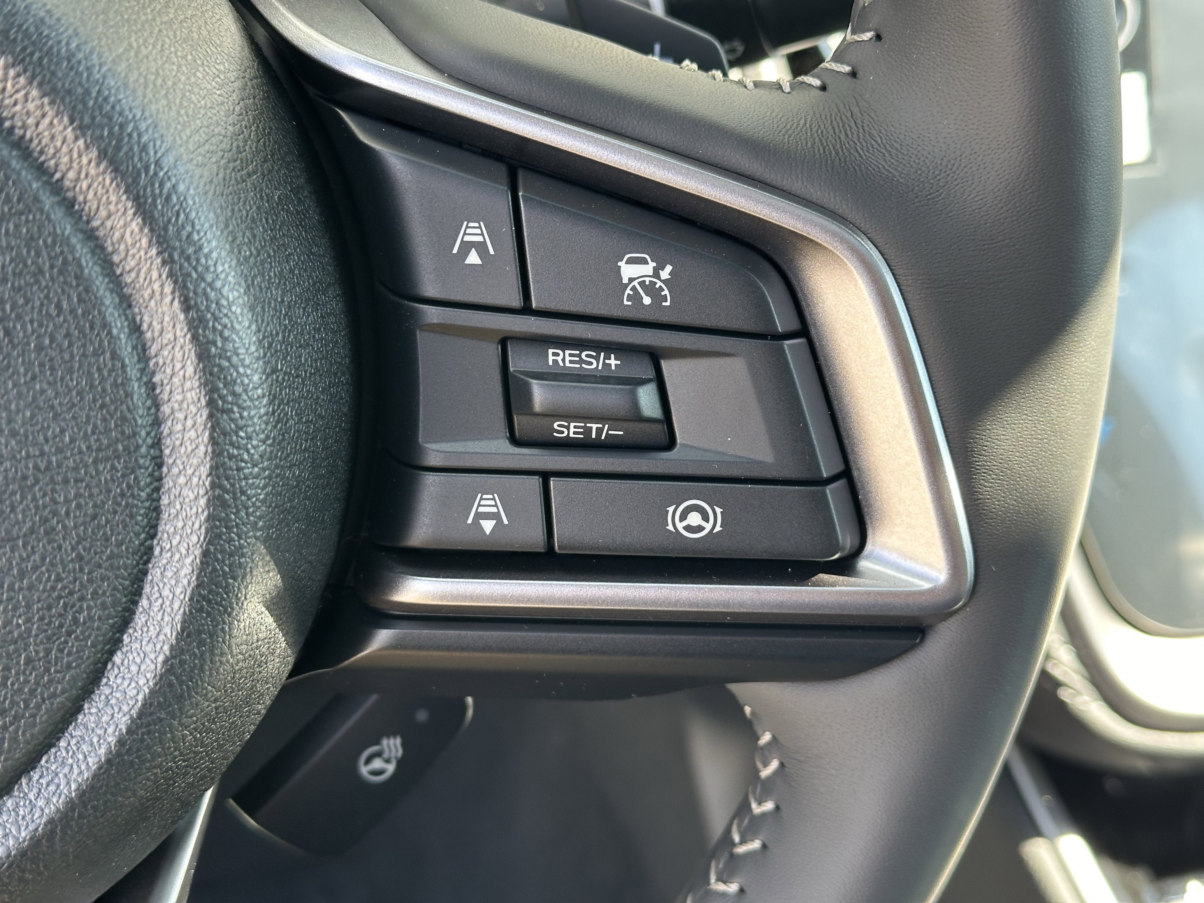 2025 Subaru LEGACY Touring XT