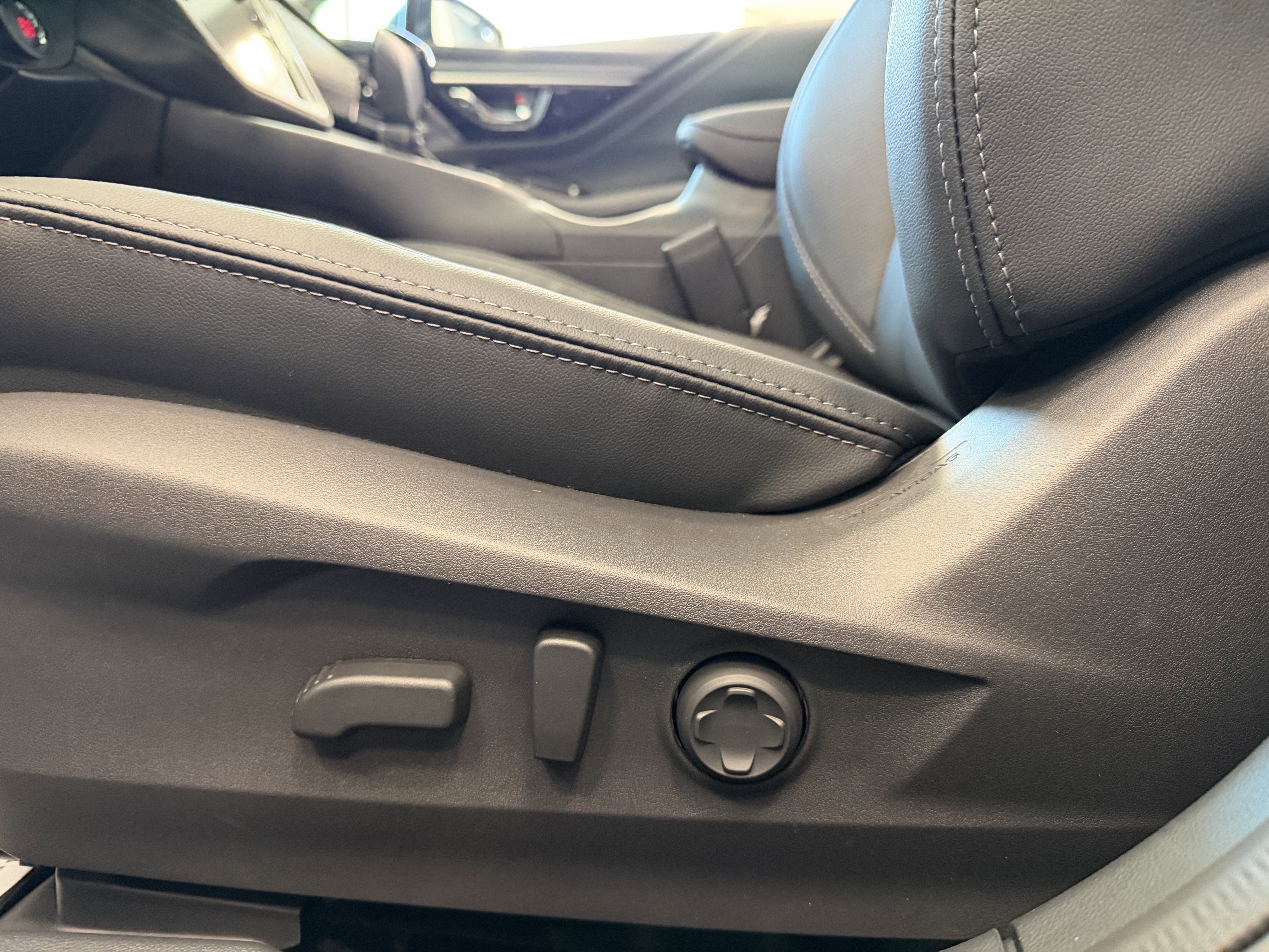 2025 Subaru LEGACY Touring XT