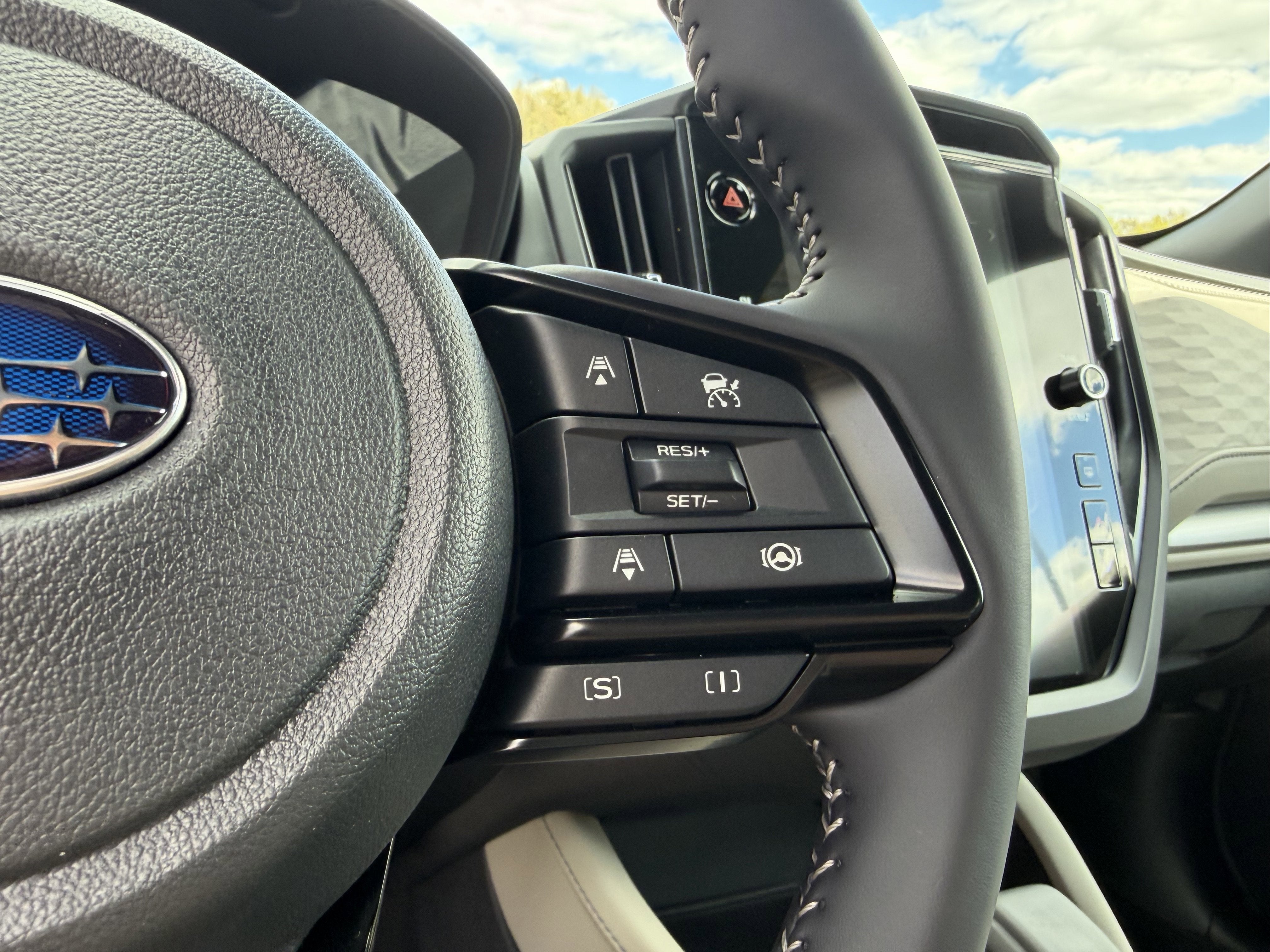 2026 Subaru FORESTER Premium Hybrid