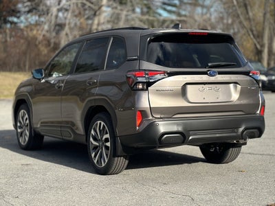 2025 Subaru FORESTER Touring