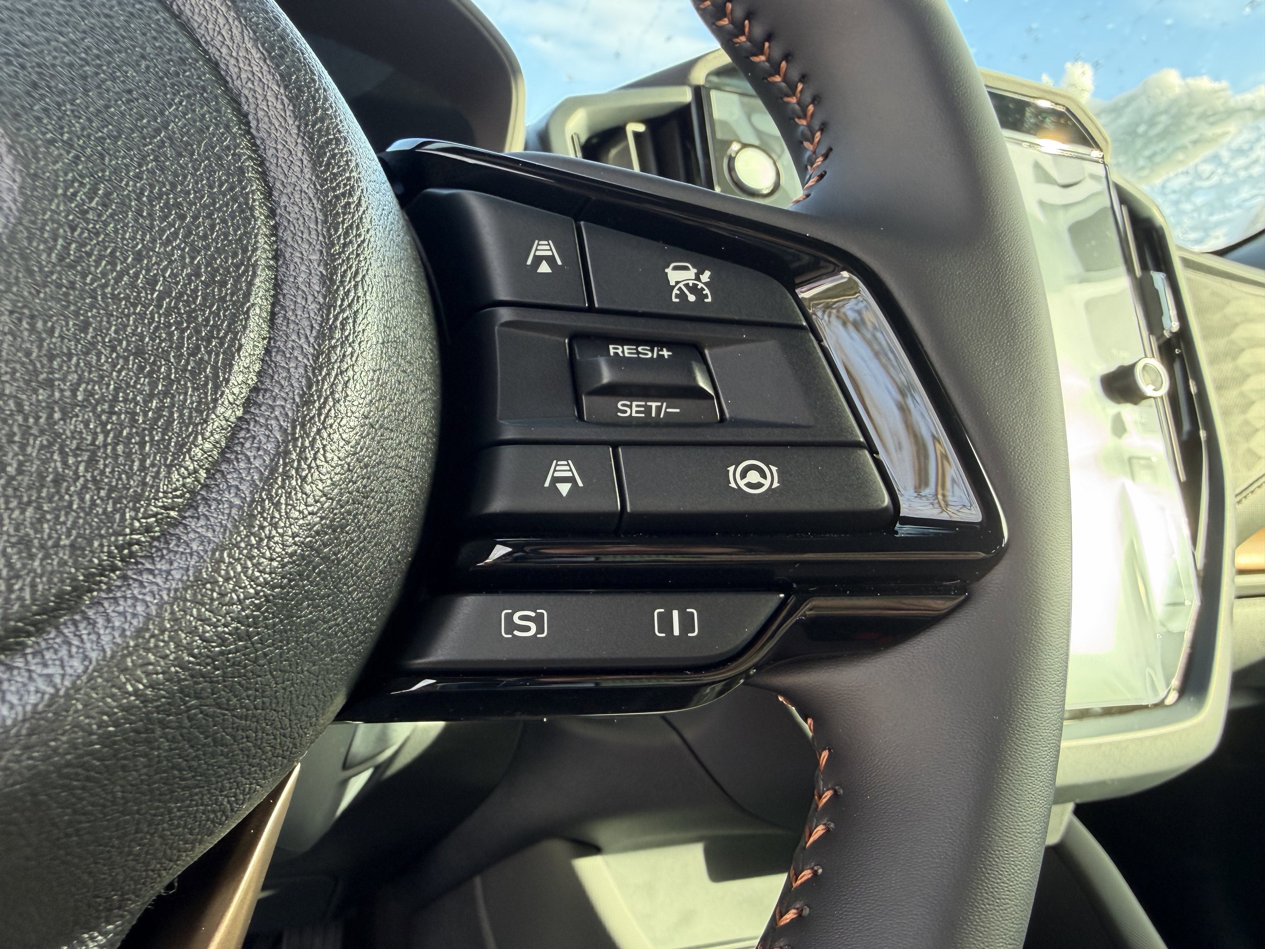 2025 Subaru FORESTER Sport Hybrid