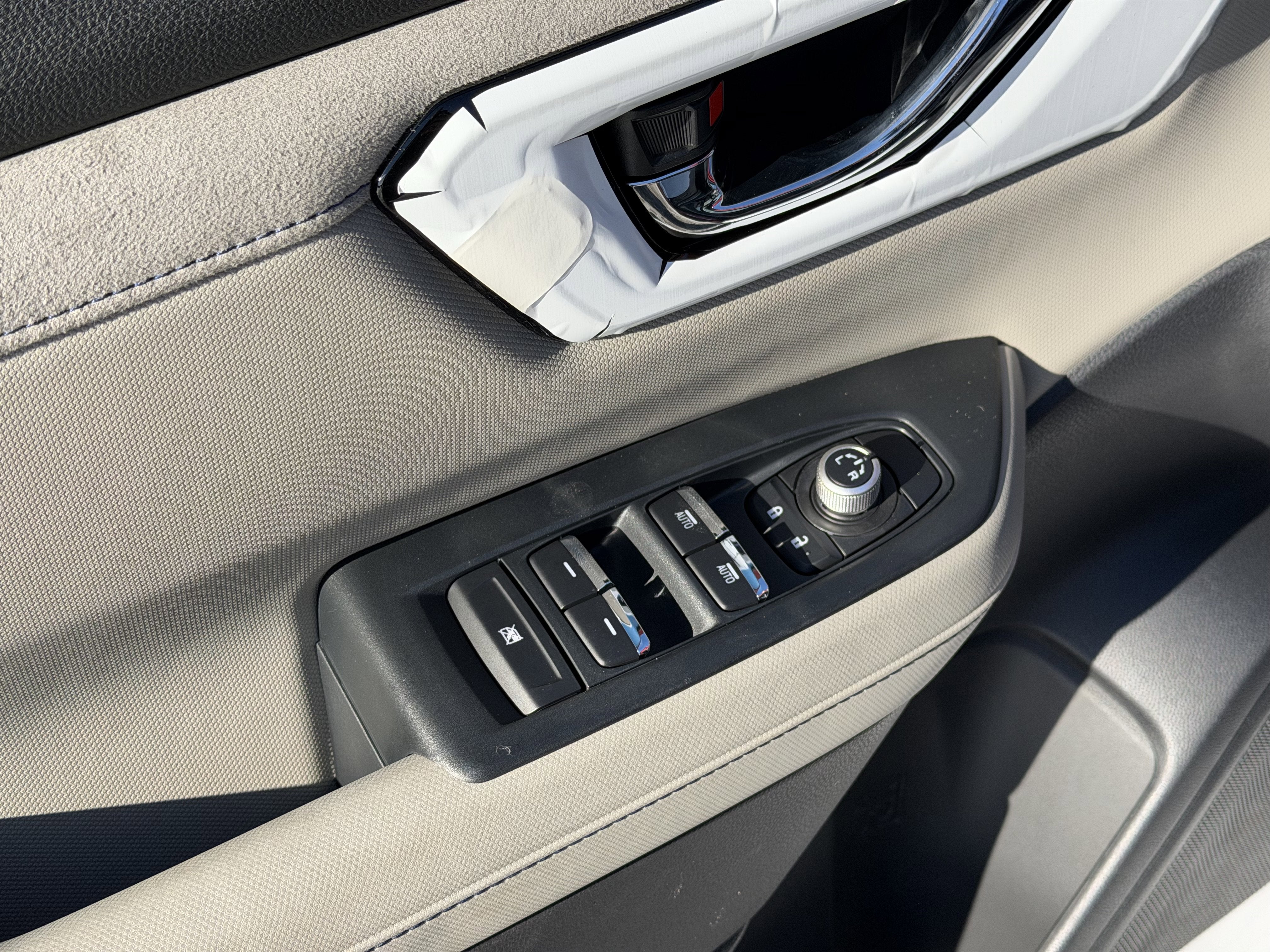 2025 Subaru FORESTER Limited Hybrid