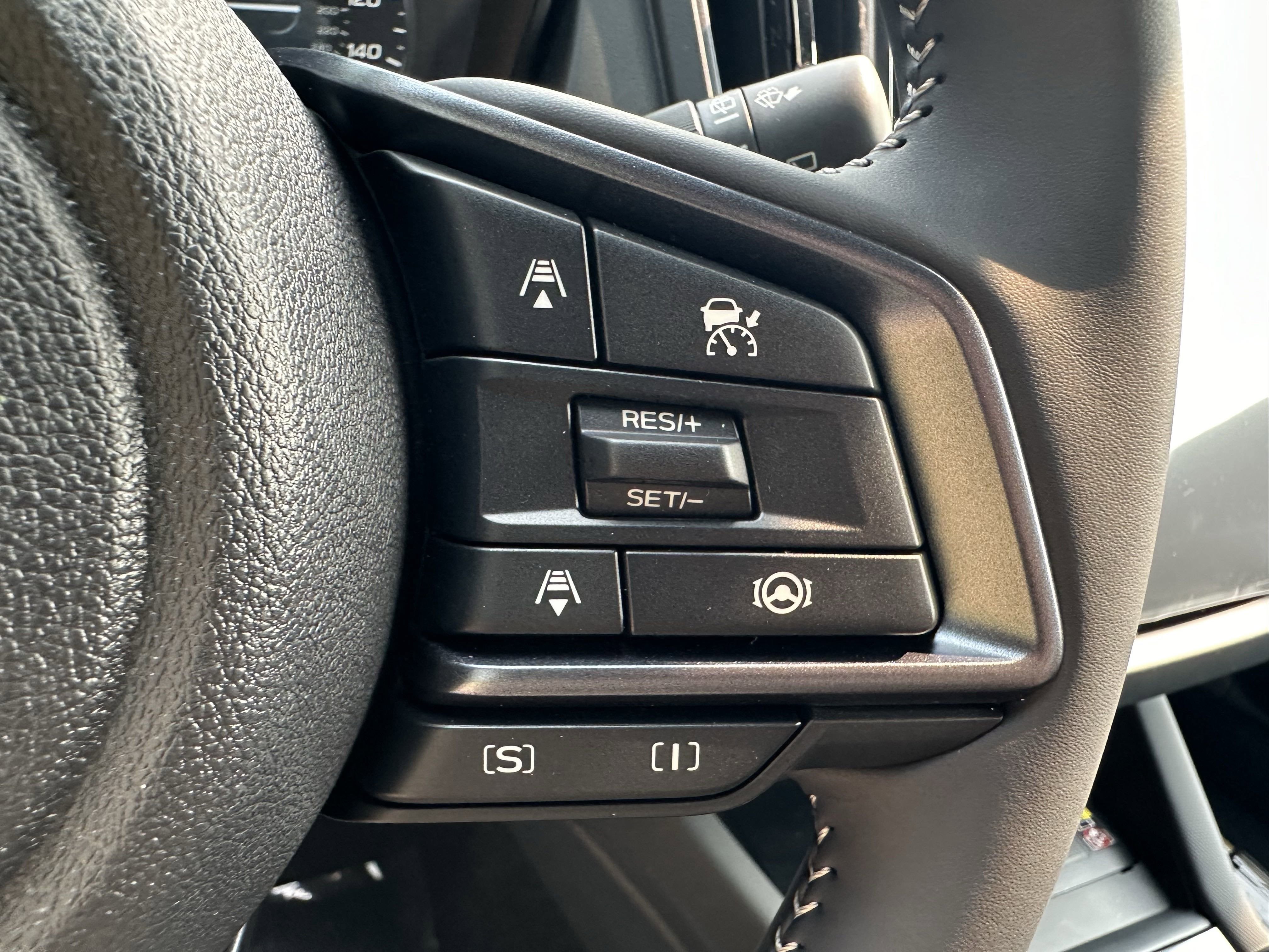 2025 Subaru FORESTER Limited Hybrid