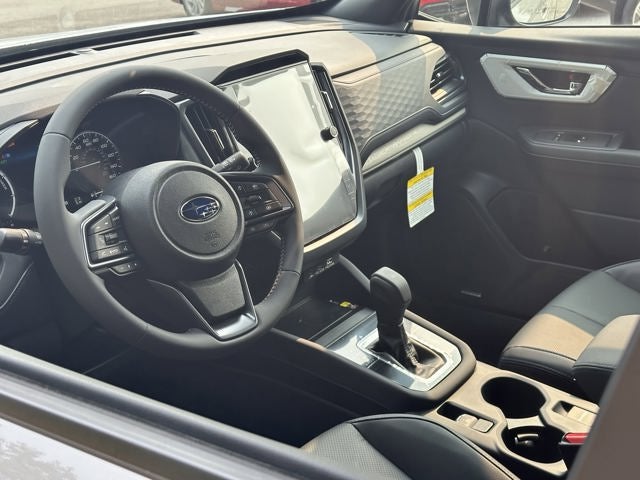 2025 Subaru FORESTER Limited Hybrid