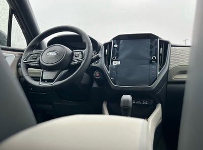 2025 Subaru FORESTER Limited Hybrid