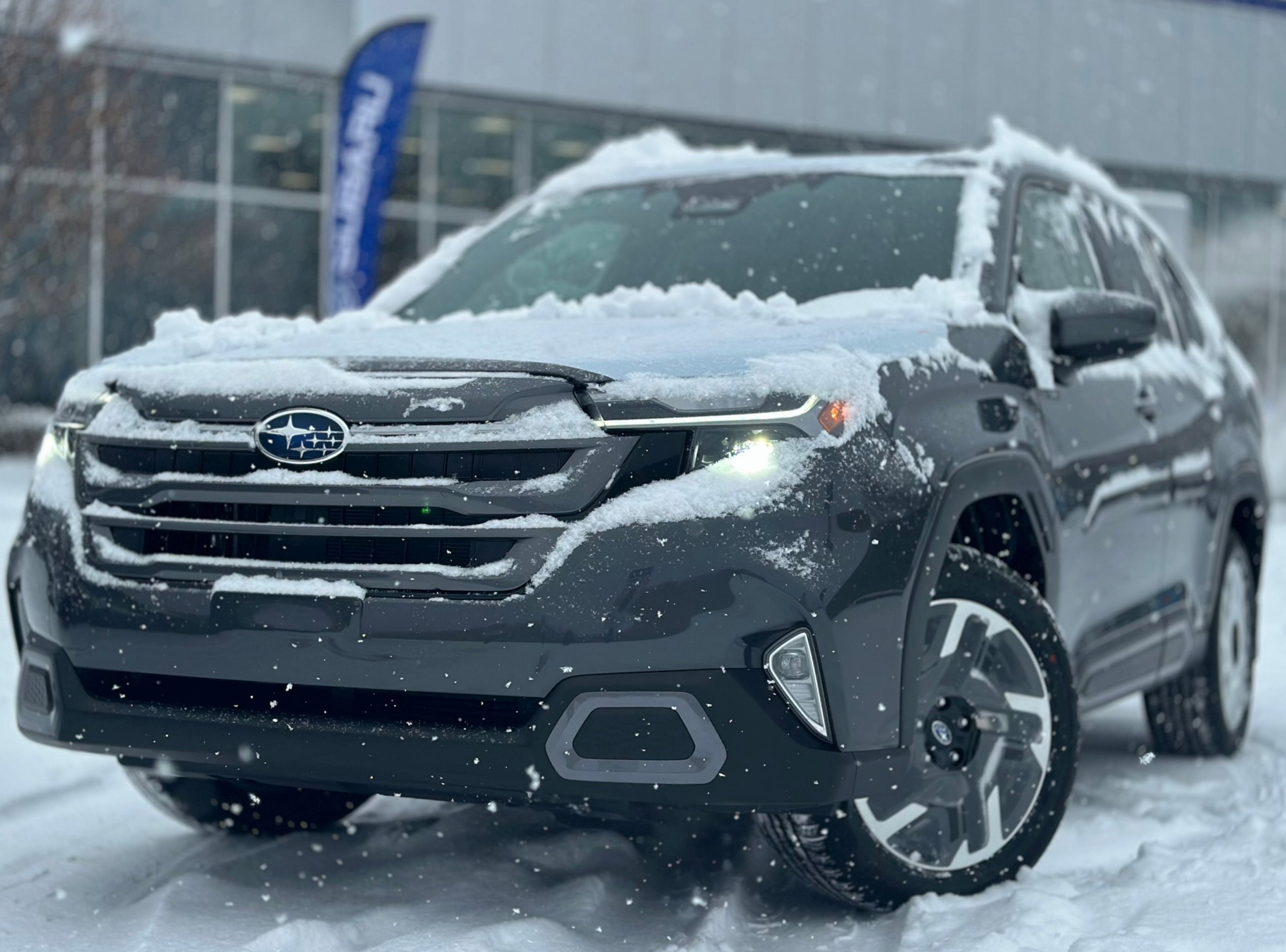 2025 Subaru FORESTER Limited Hybrid