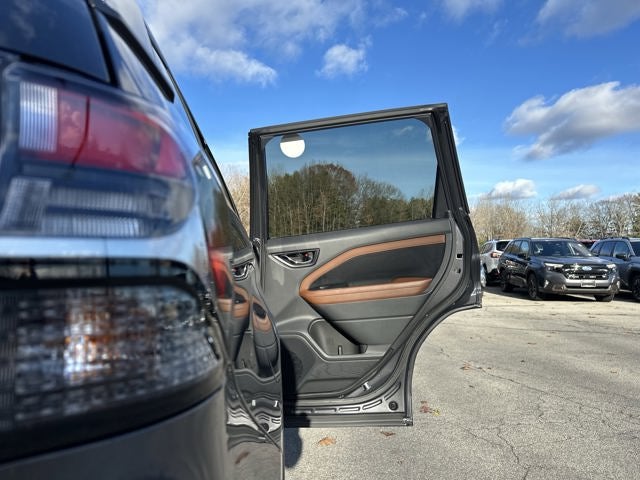 2025 Subaru FORESTER Touring Hybrid