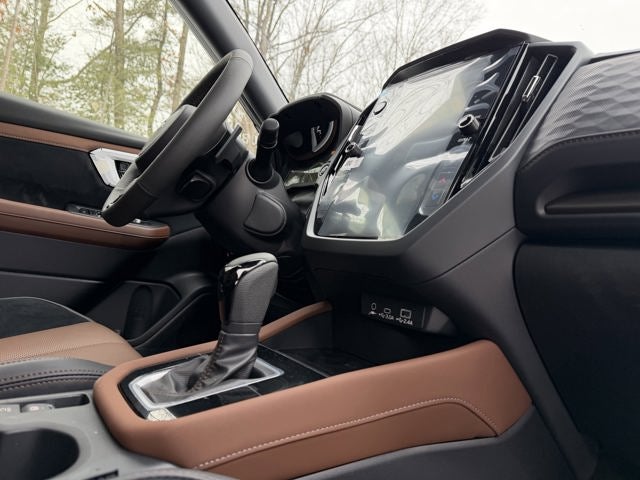 2025 Subaru FORESTER Touring Hybrid