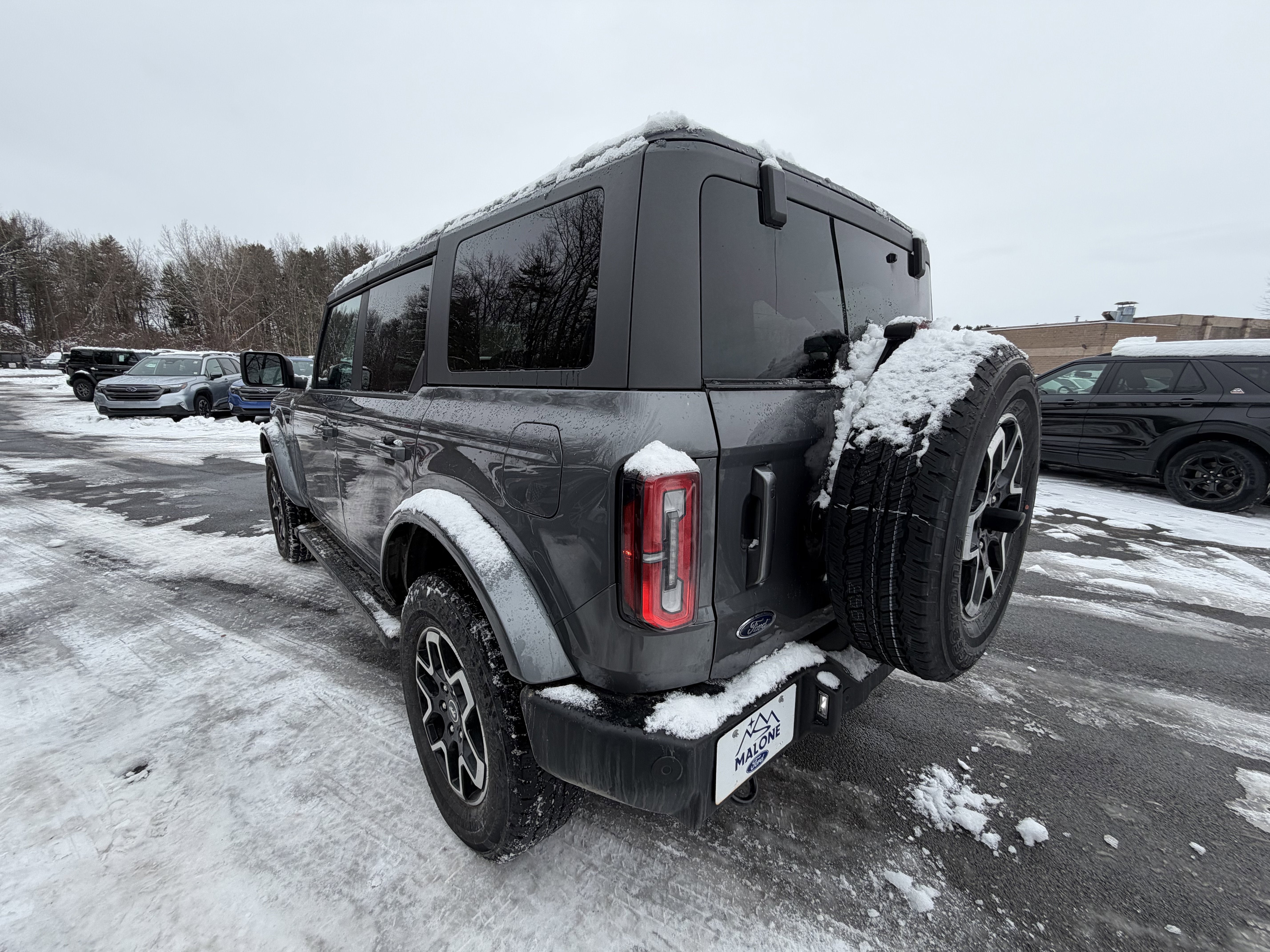 2024 Ford Bronco Outer Banks