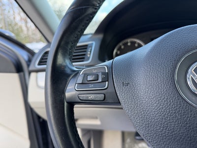 2015 Volkswagen Passat 1.8T Limited Edition