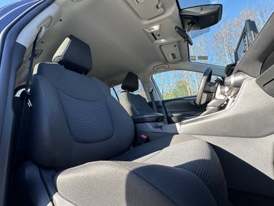 2022 Toyota RAV4 Hybrid LE